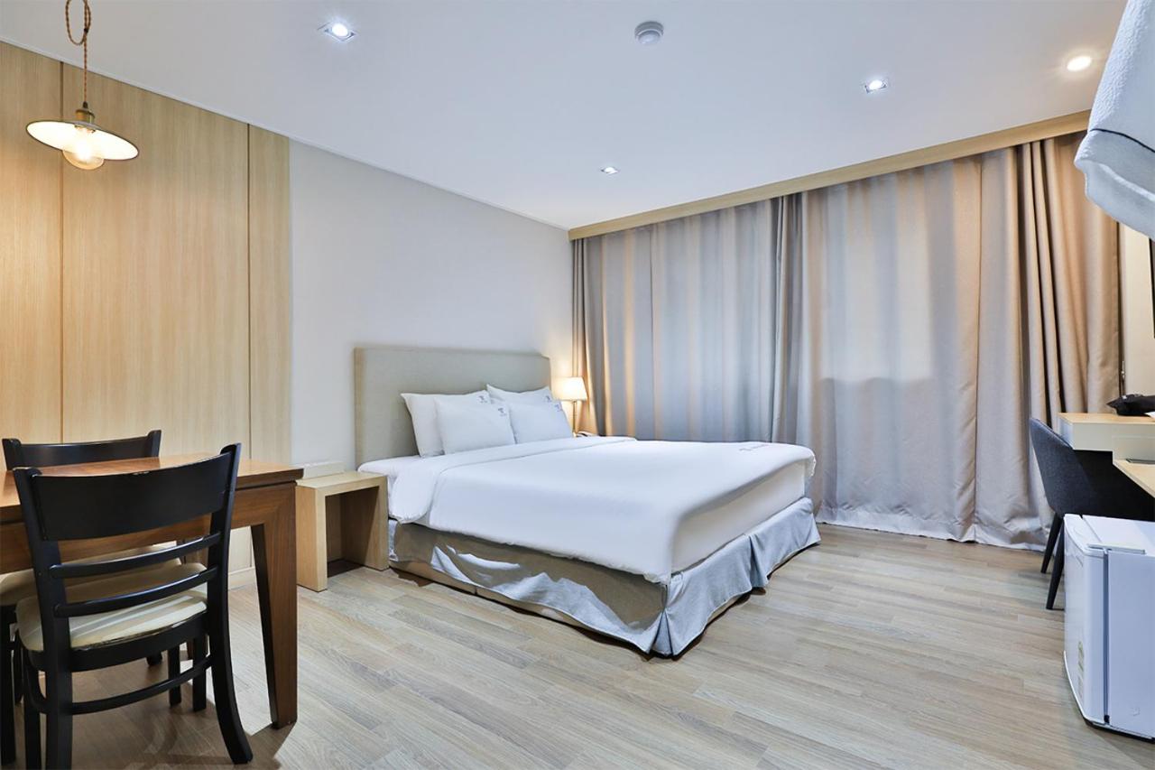 Standard Double Room photo 3