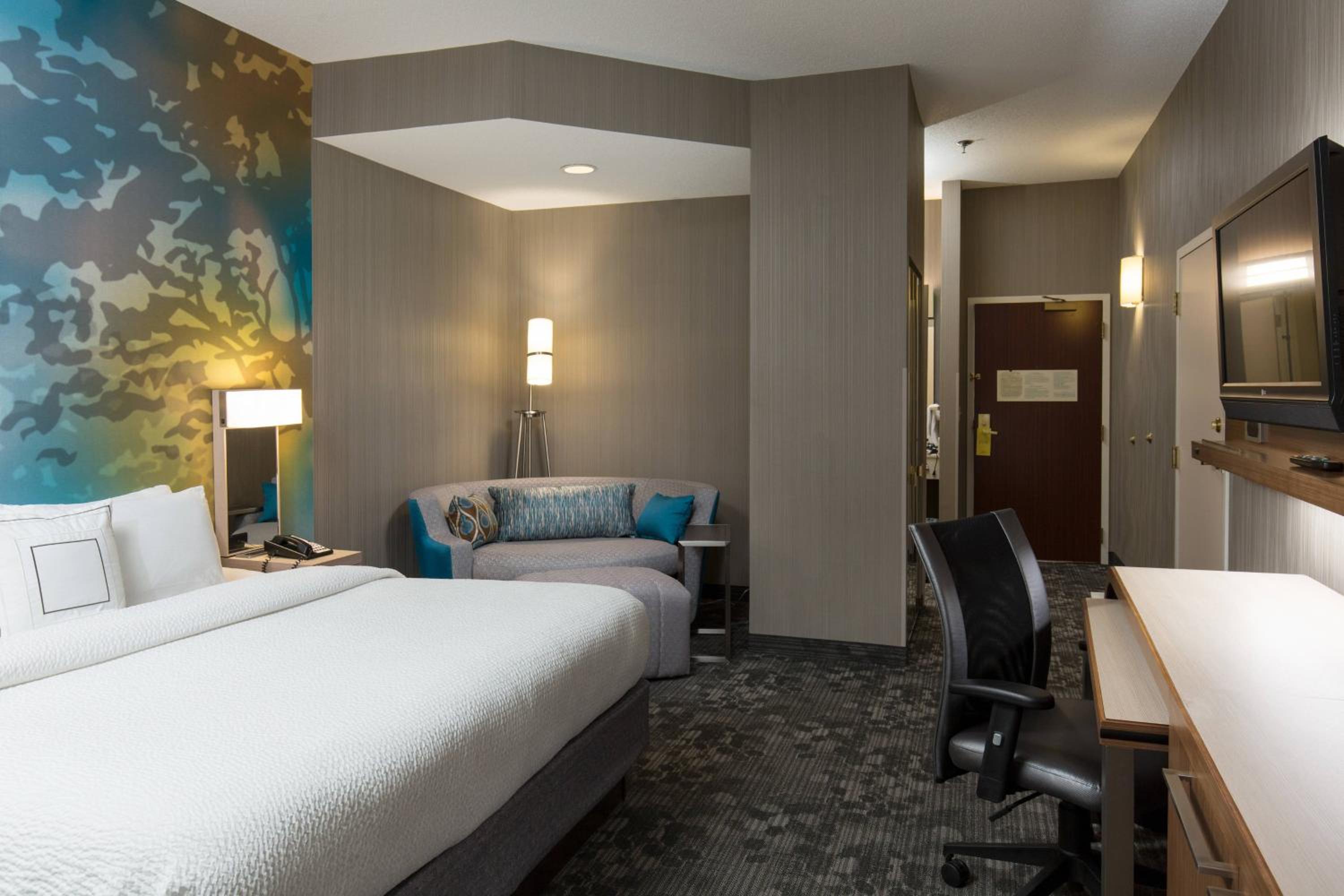 King Suite with Stand Up Shower - Photo 1