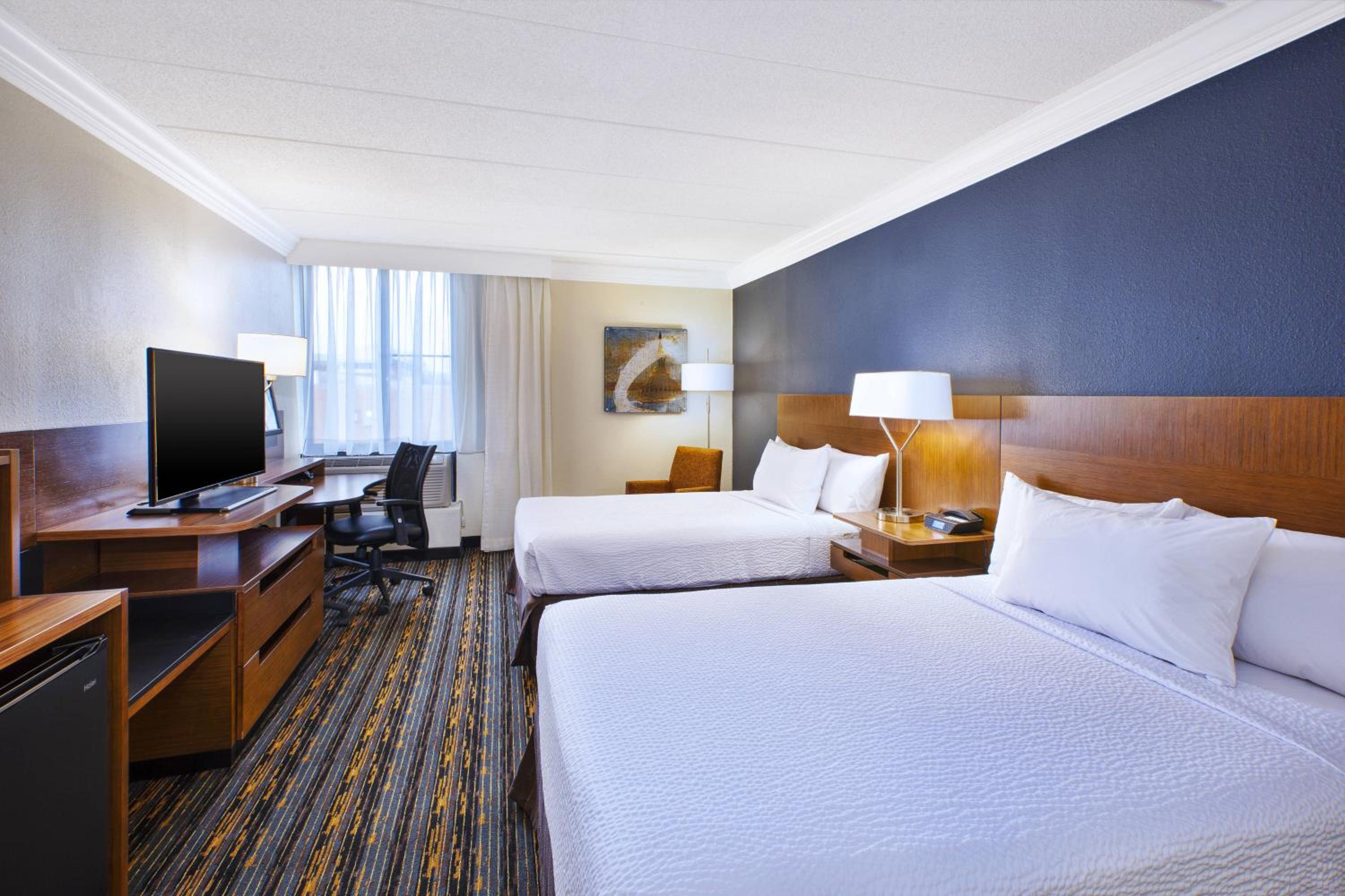 Double Room with Two Double Beds - Photo 1