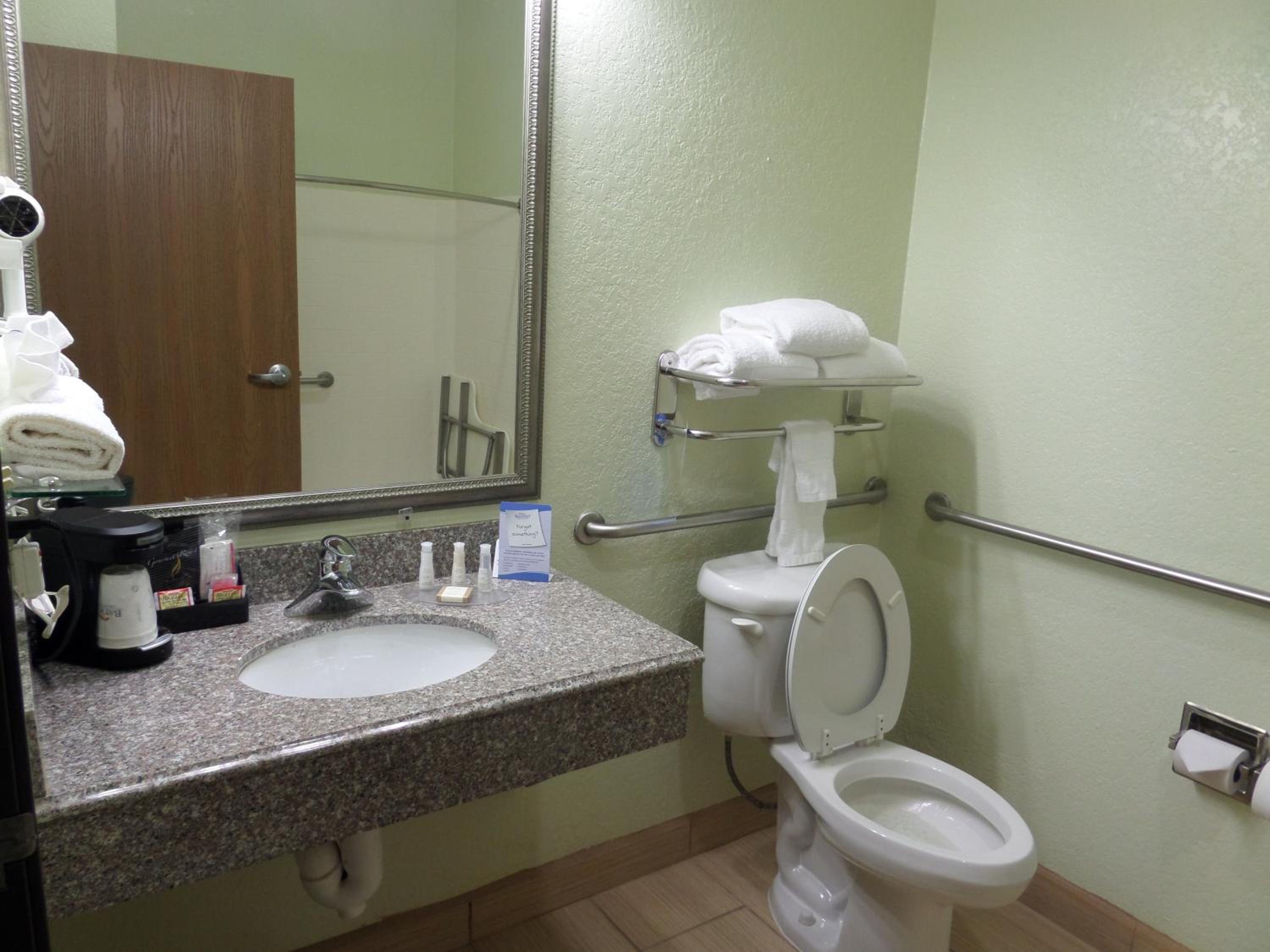 King Room - Non-Smoking - Photo 3