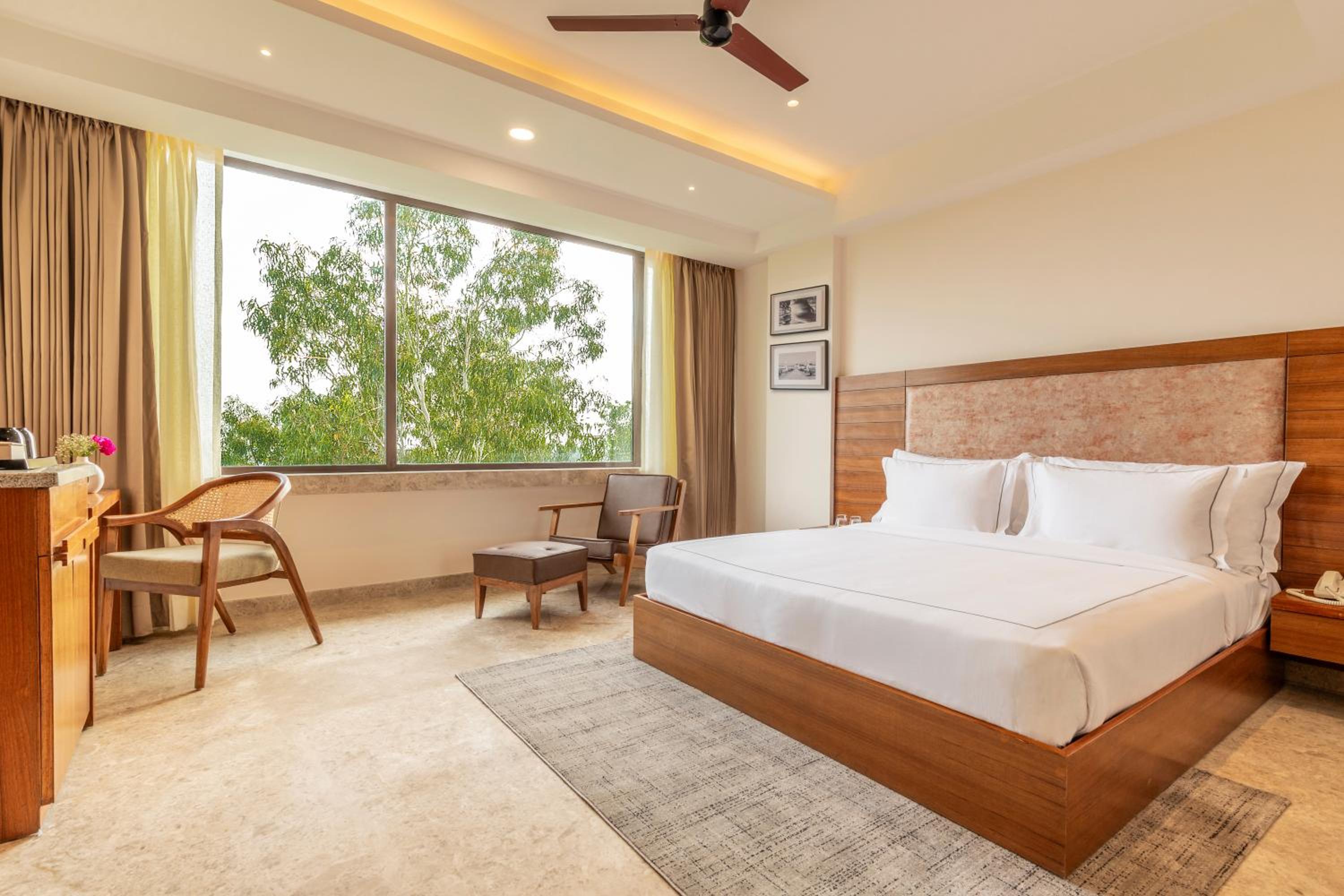Classic Room with Green View (Non Smoking) photo 1