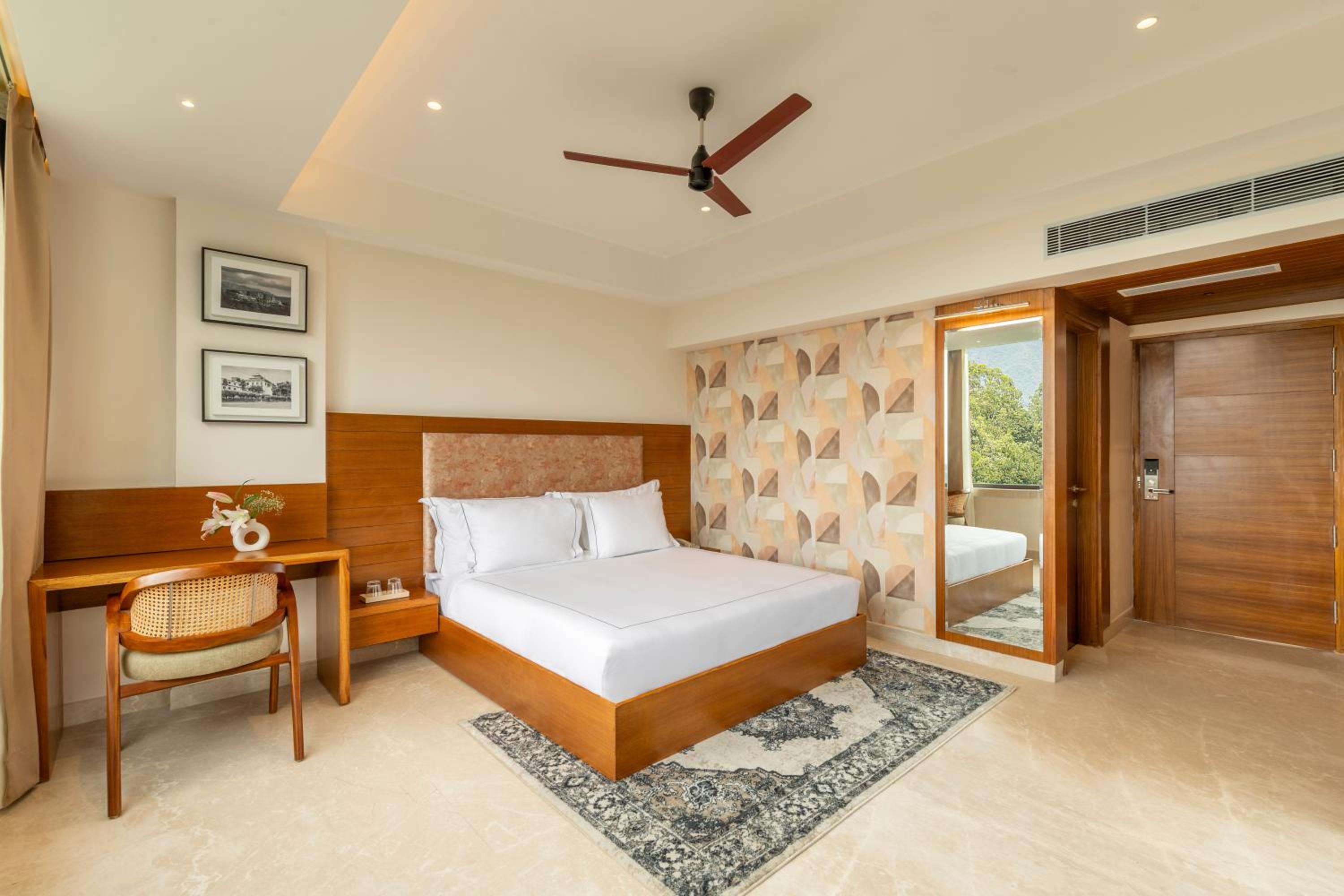 Classic Room with Green View (Non Smoking) photo 3