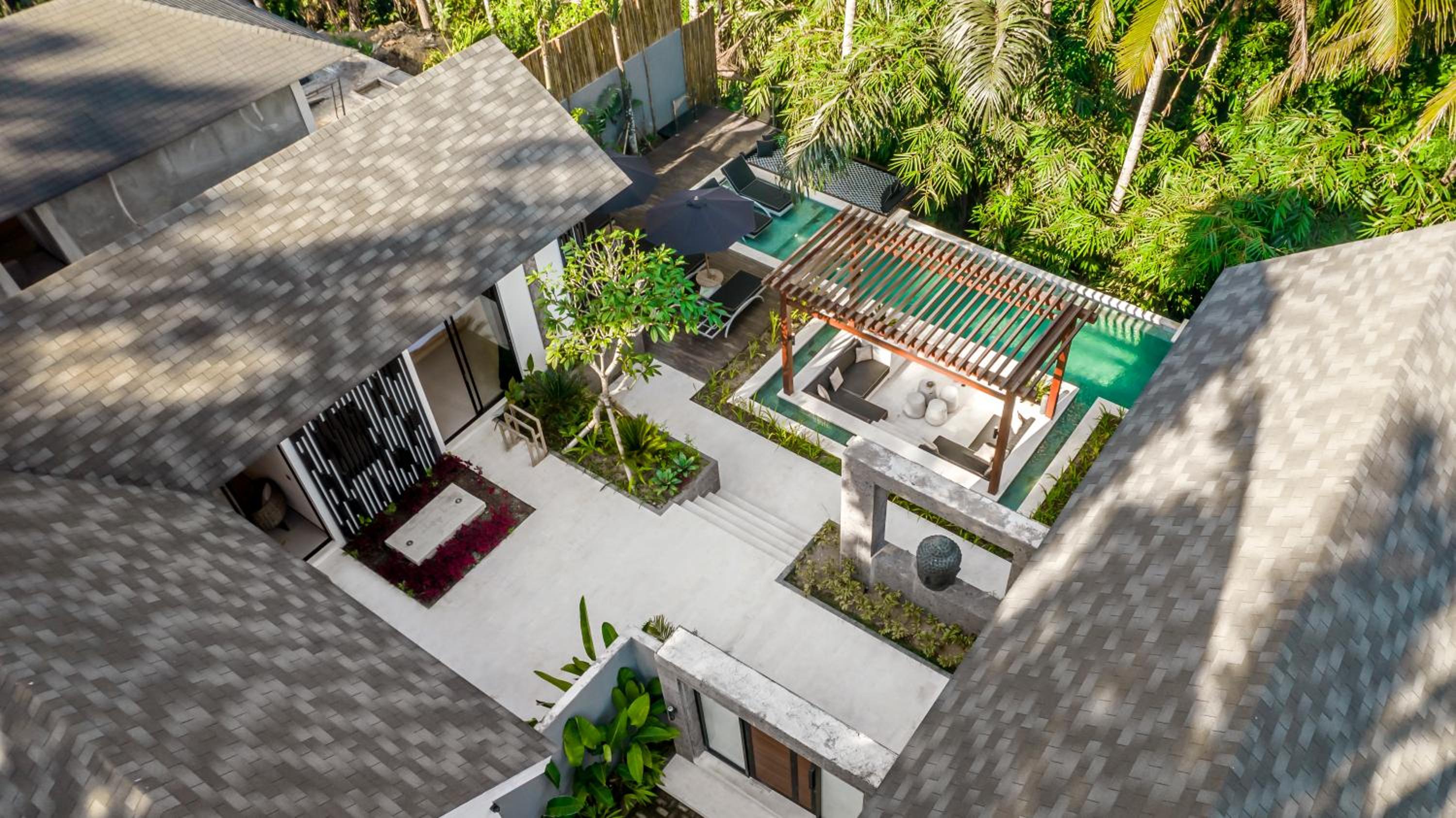Three-Bedroom Villa - Photo 36