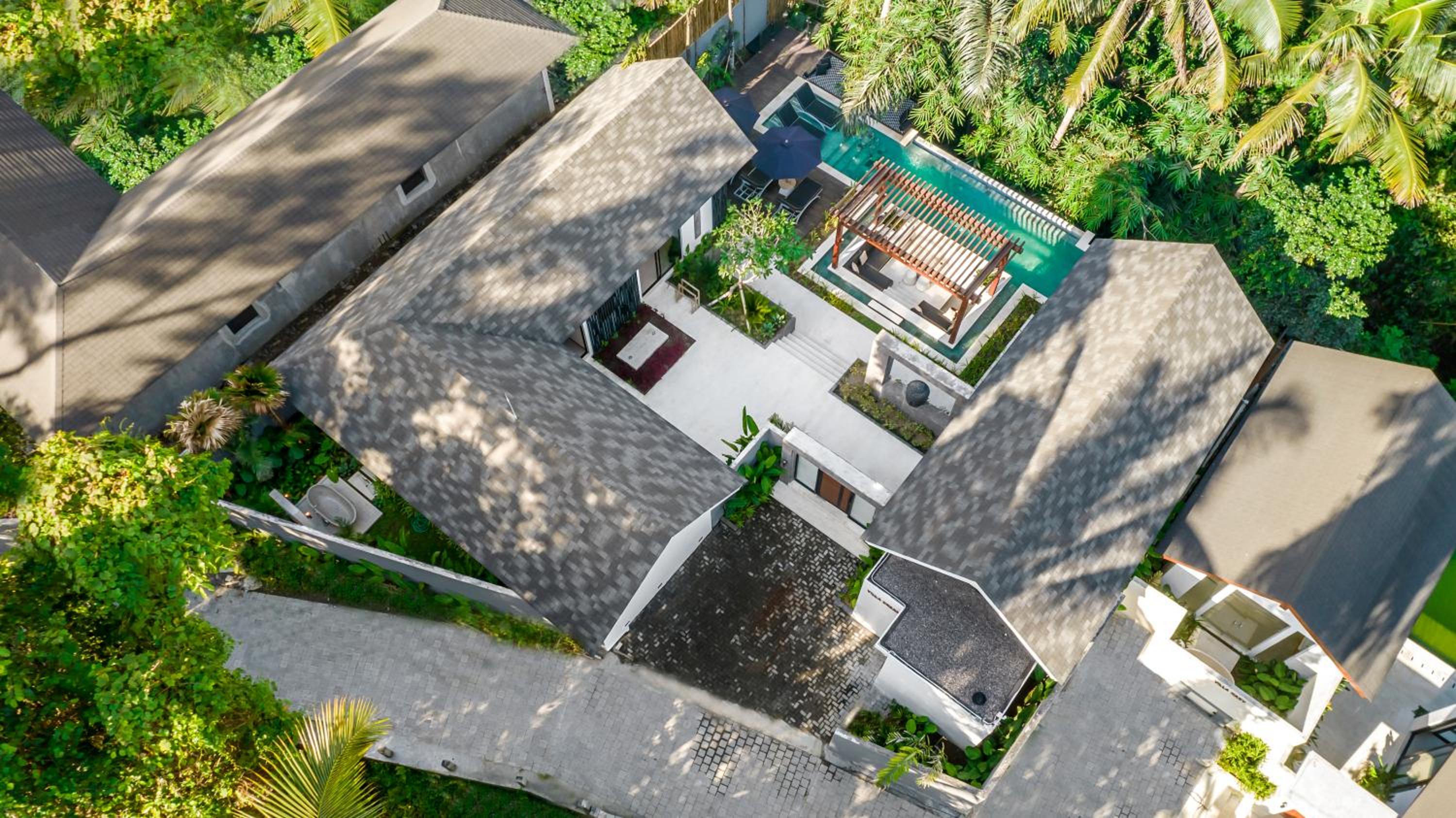 Three-Bedroom Villa - Photo 3