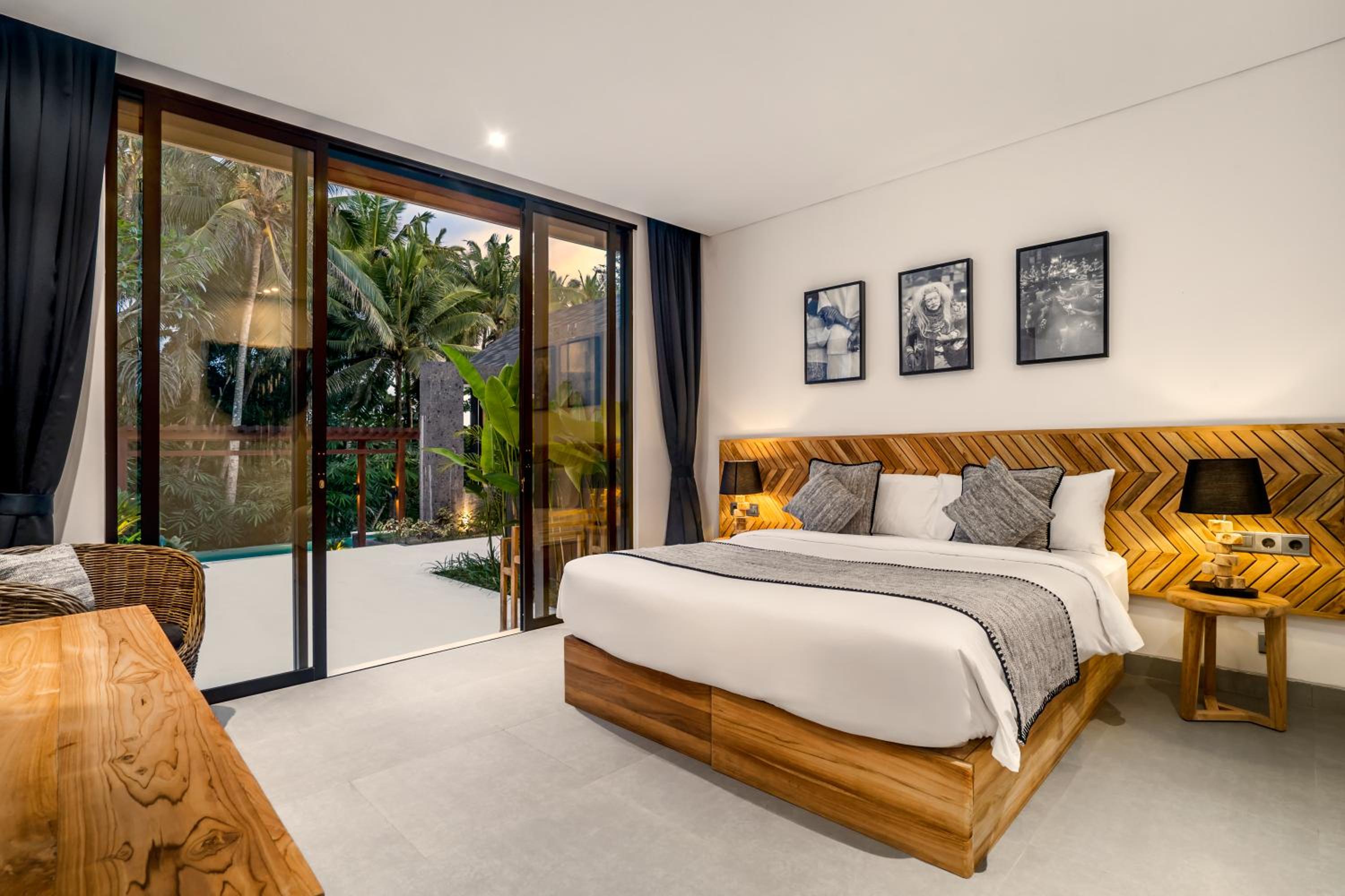 Three-Bedroom Villa - Photo 28