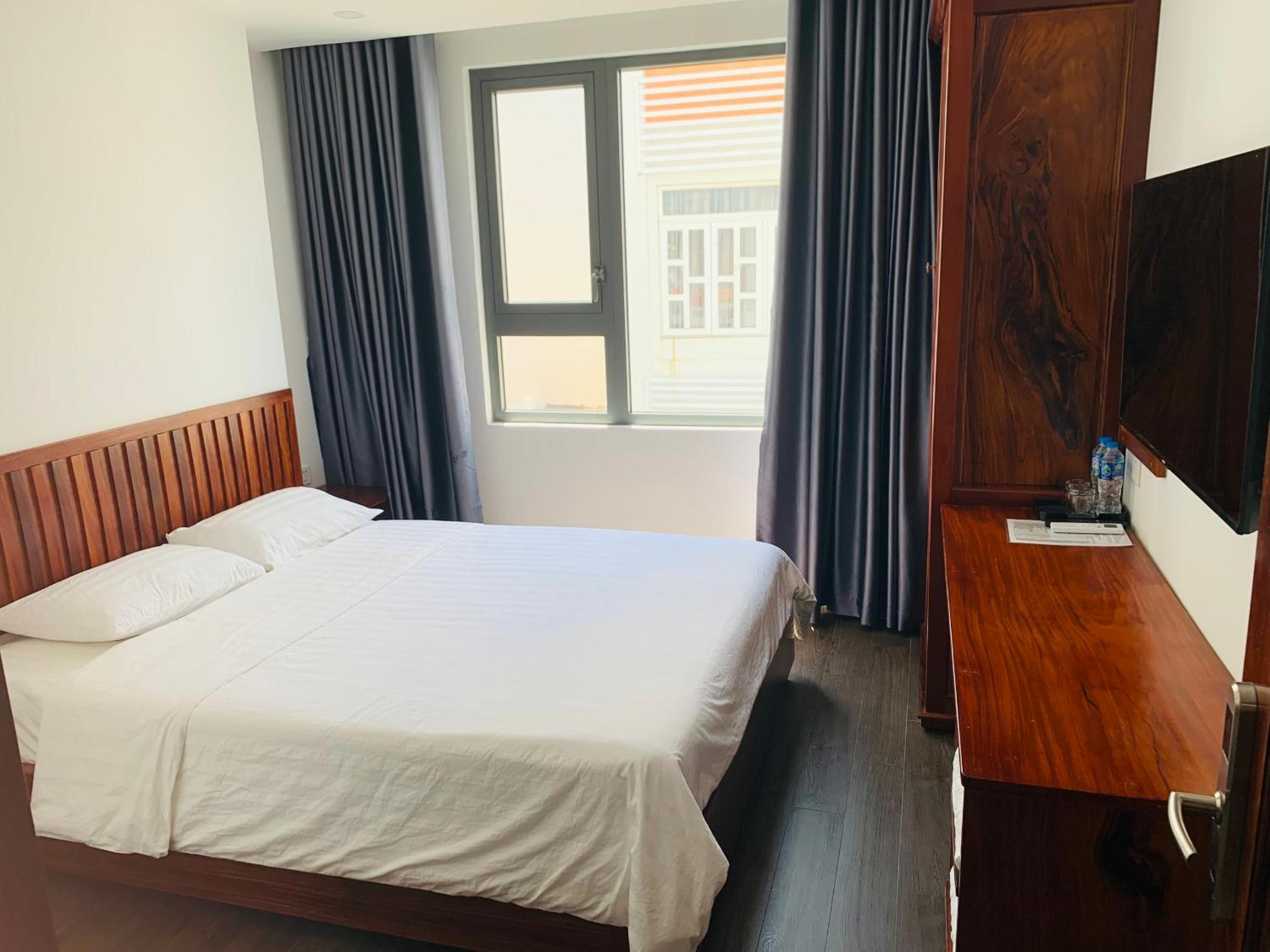 Deluxe Double or Twin Room - Photo 2