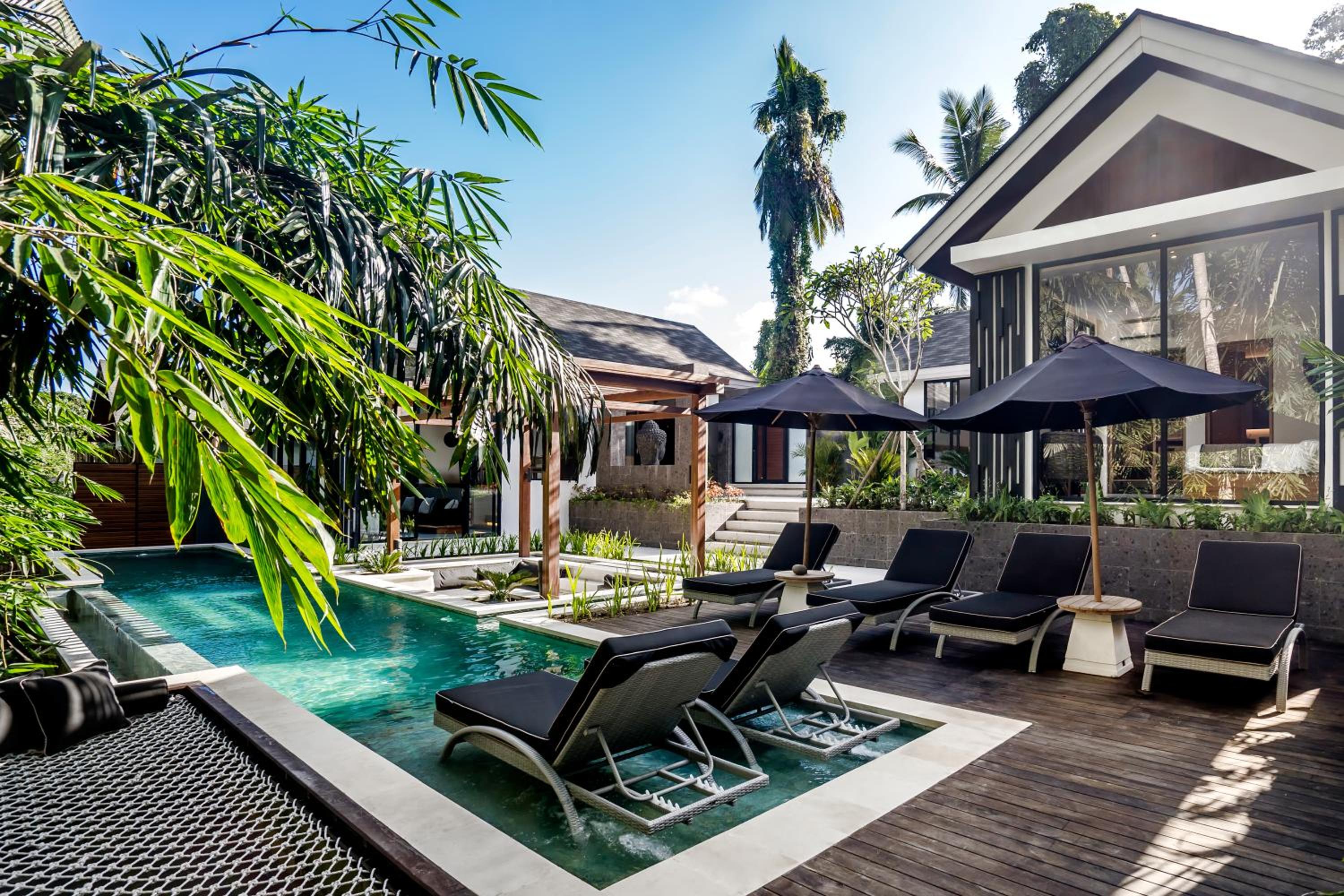 Three-Bedroom Villa - Photo 19
