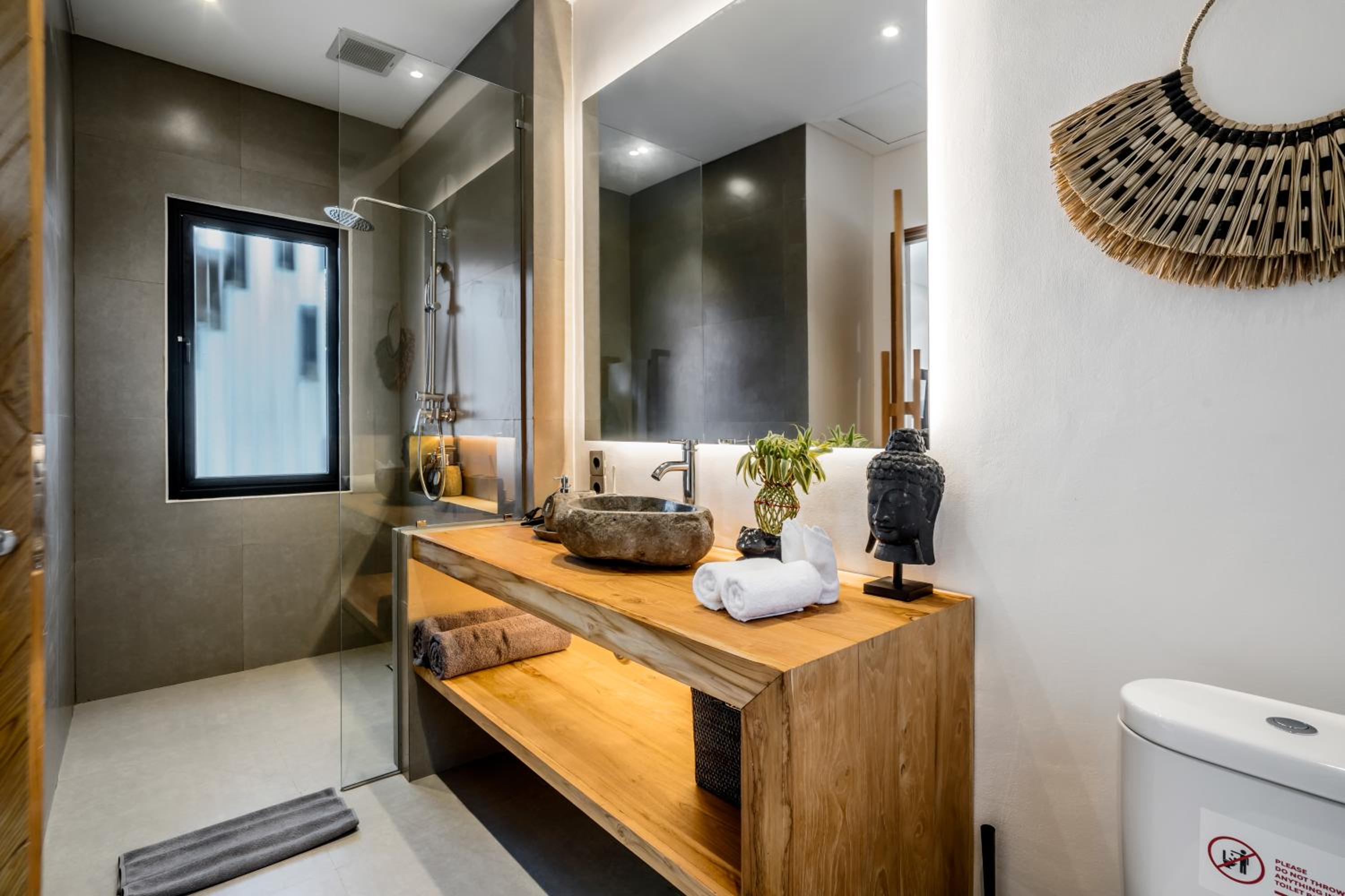 Three-Bedroom Villa - Photo 10