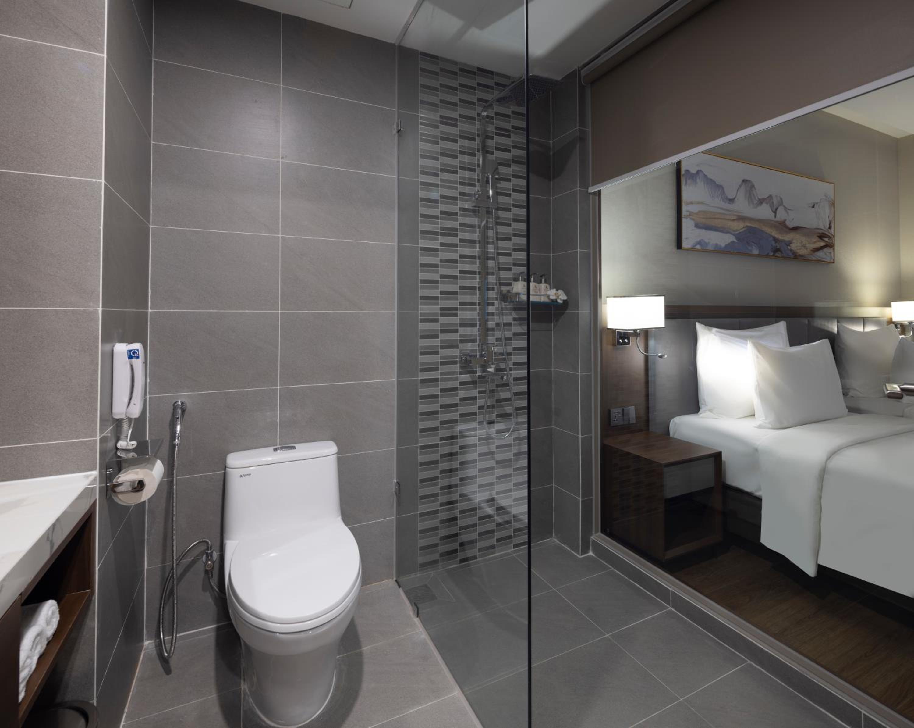 Deluxe Double Room with Balcony photo 2