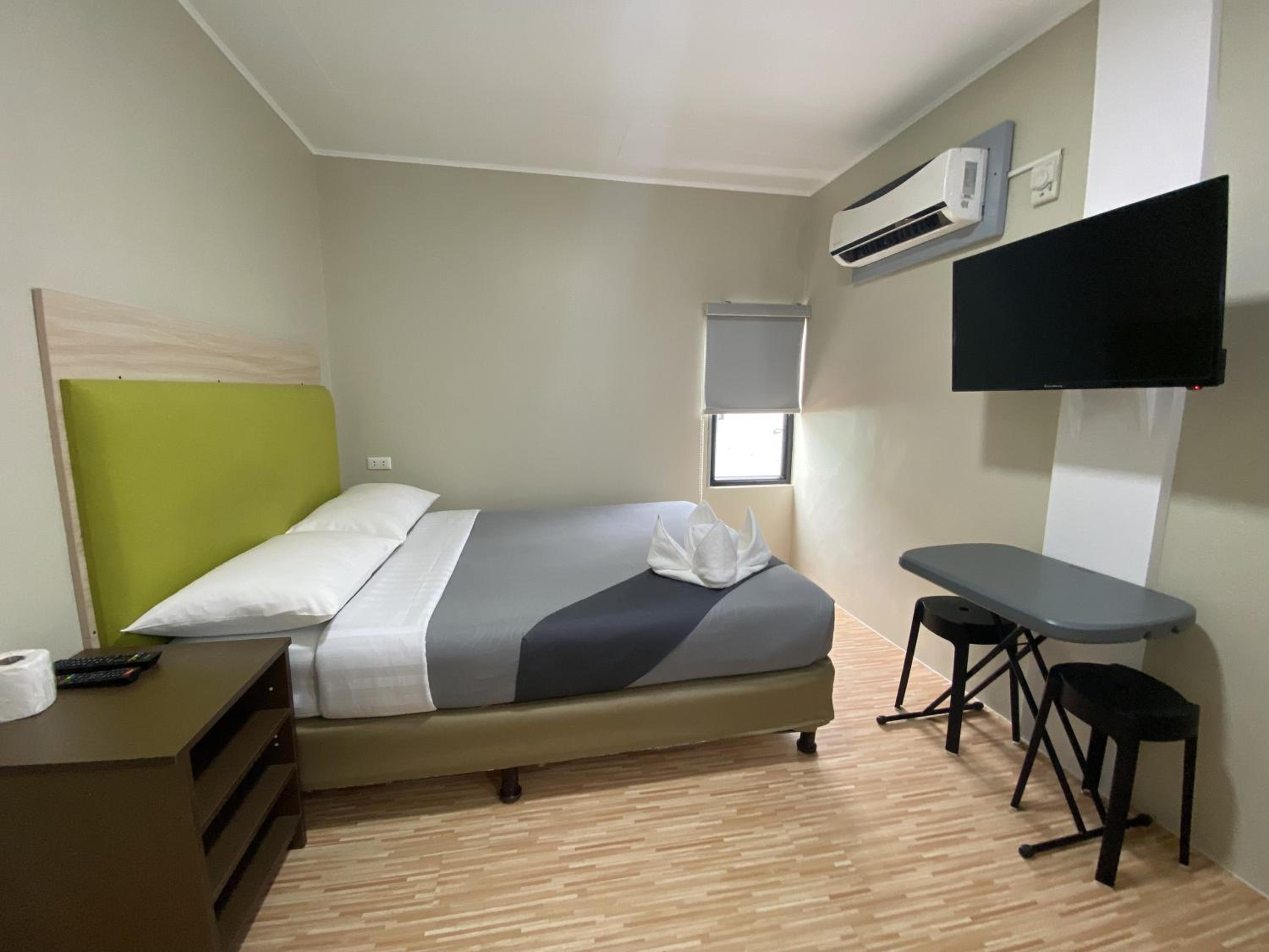 Standard Double Room - Photo 5