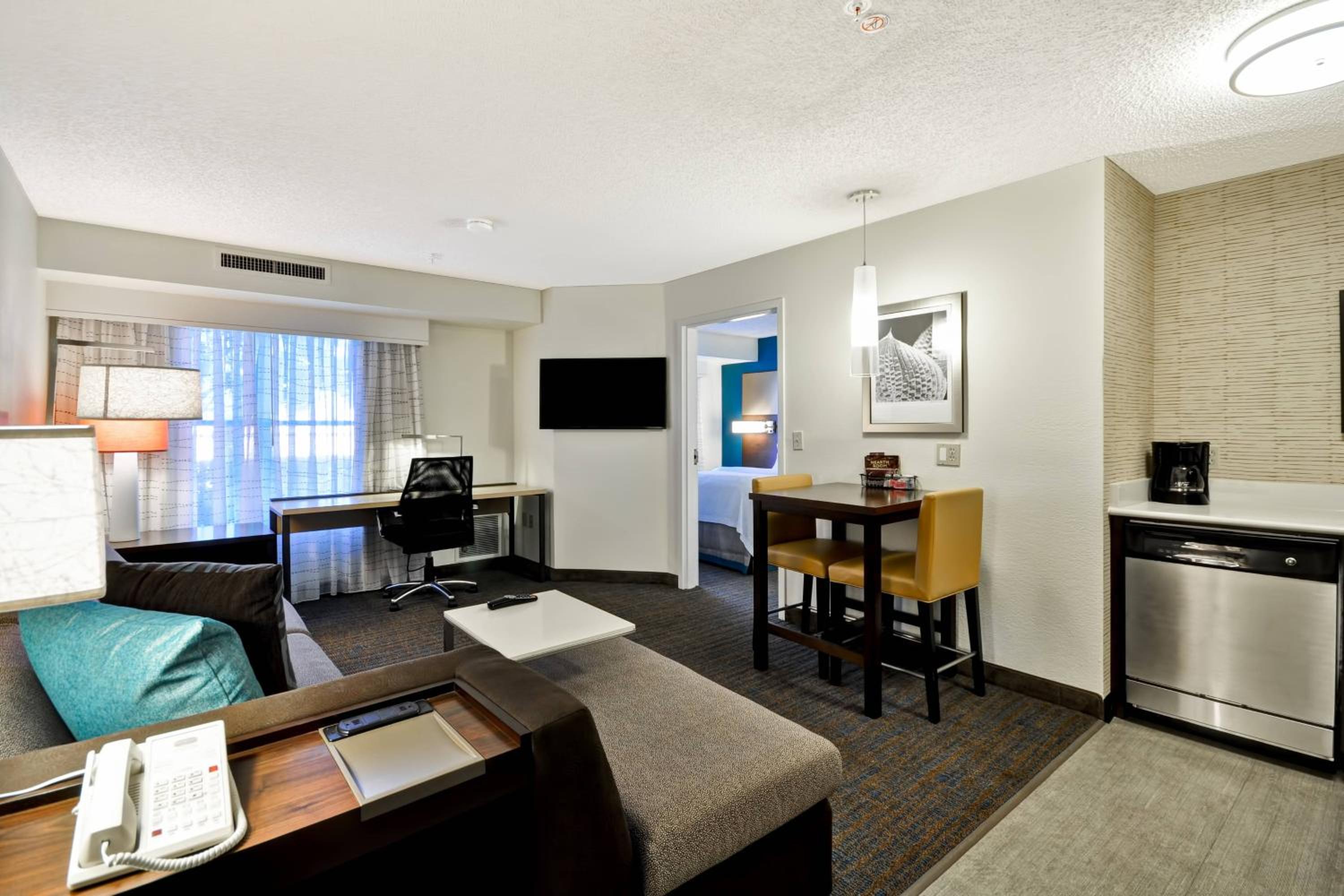 One-Bedroom Queen Suite with Sofa Bed - Photo 1