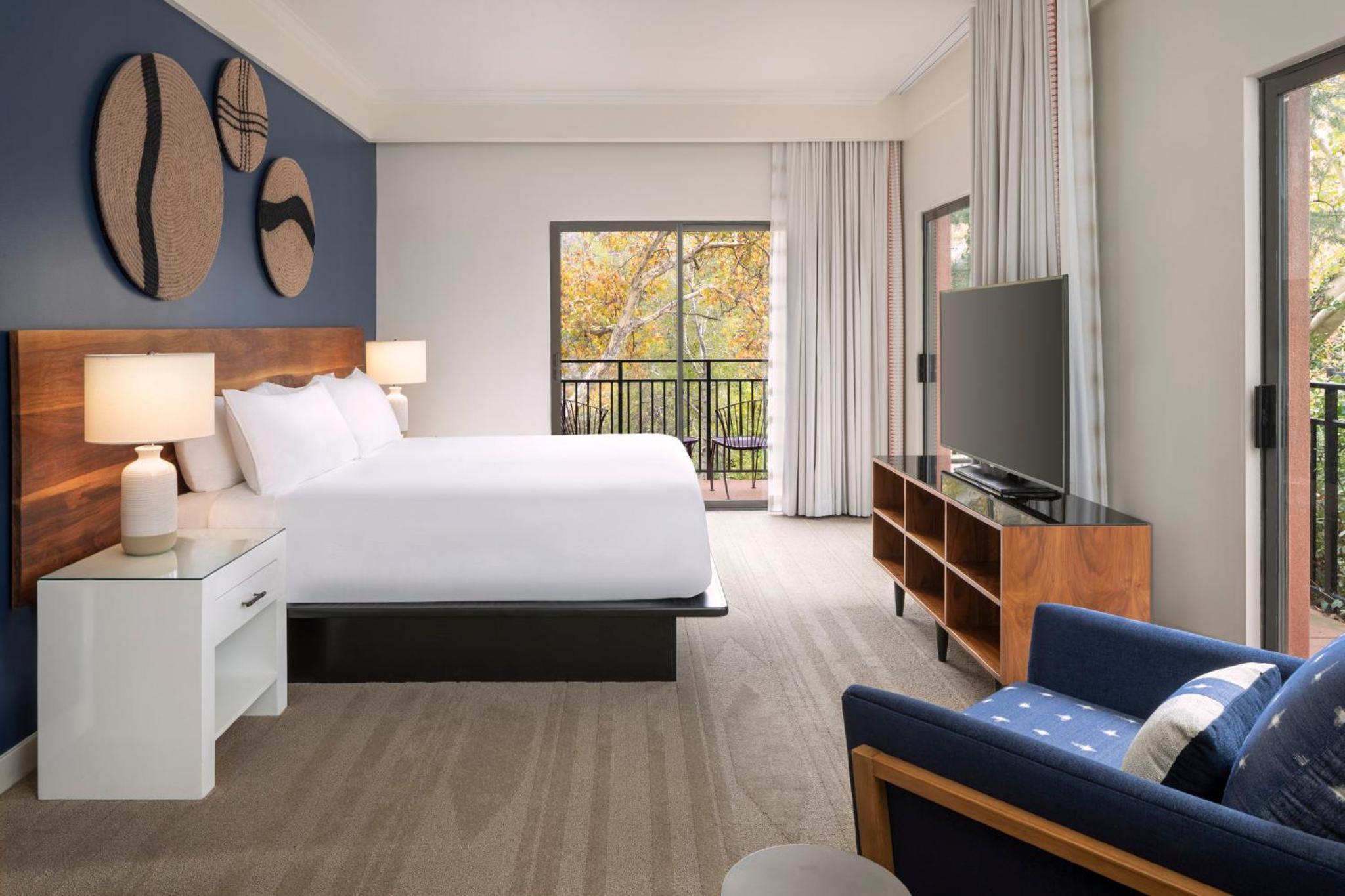 Deluxe Family Suite
