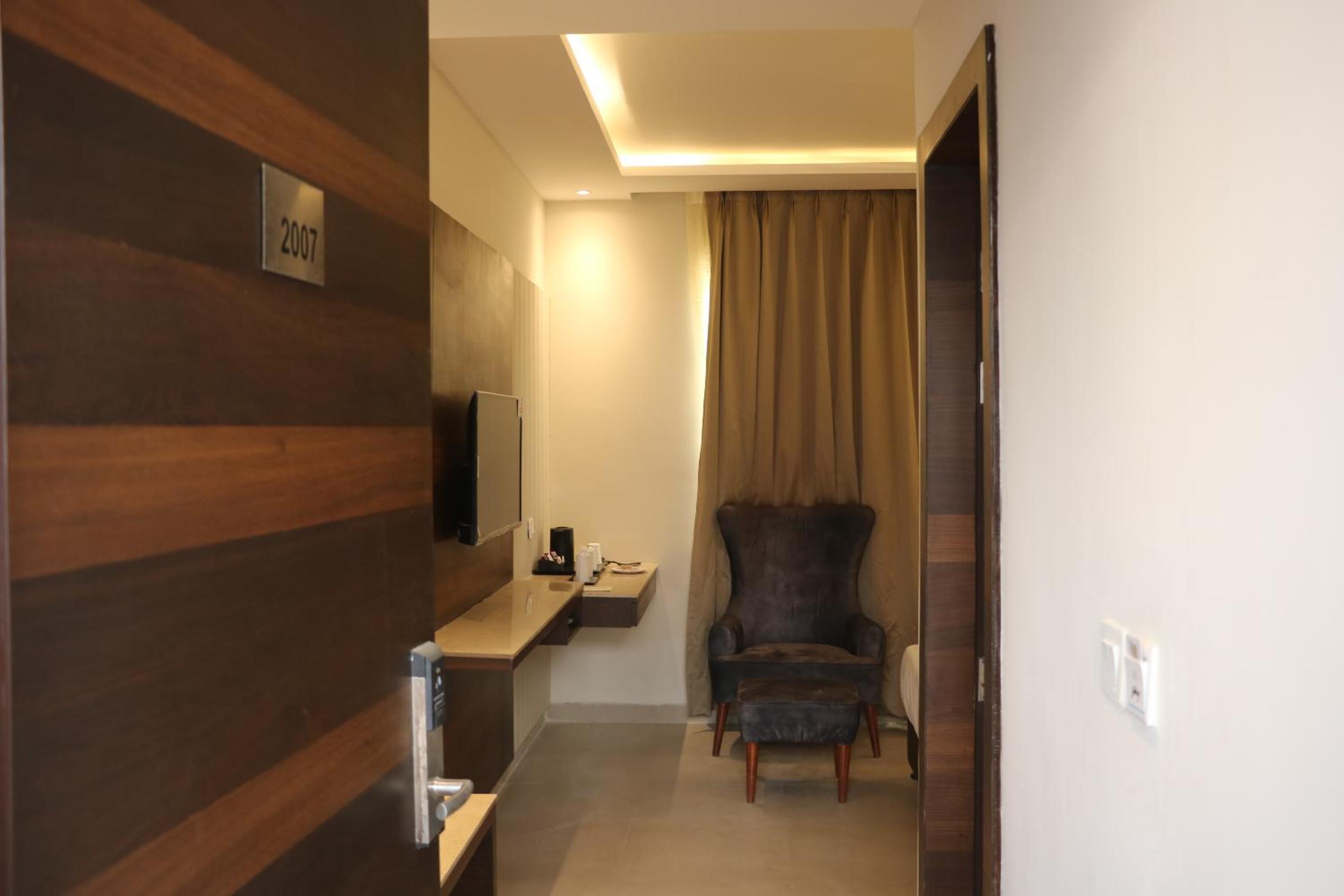 Double Room - Photo 1