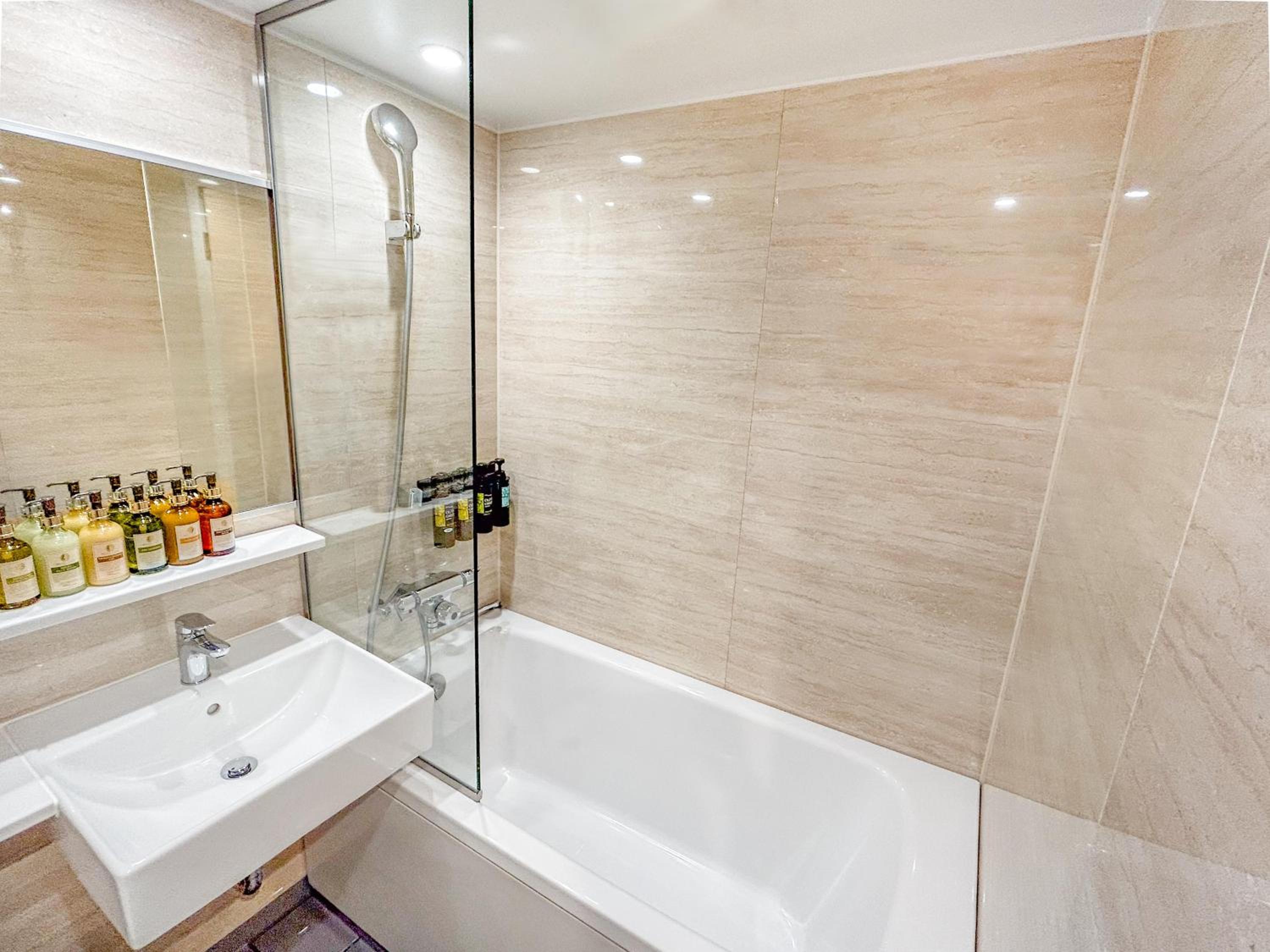 Standard Double Room photo 2