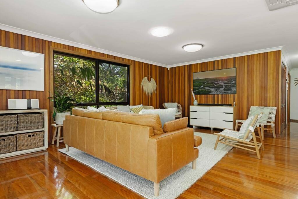 Three-Bedroom Vacation Home  photo 2
