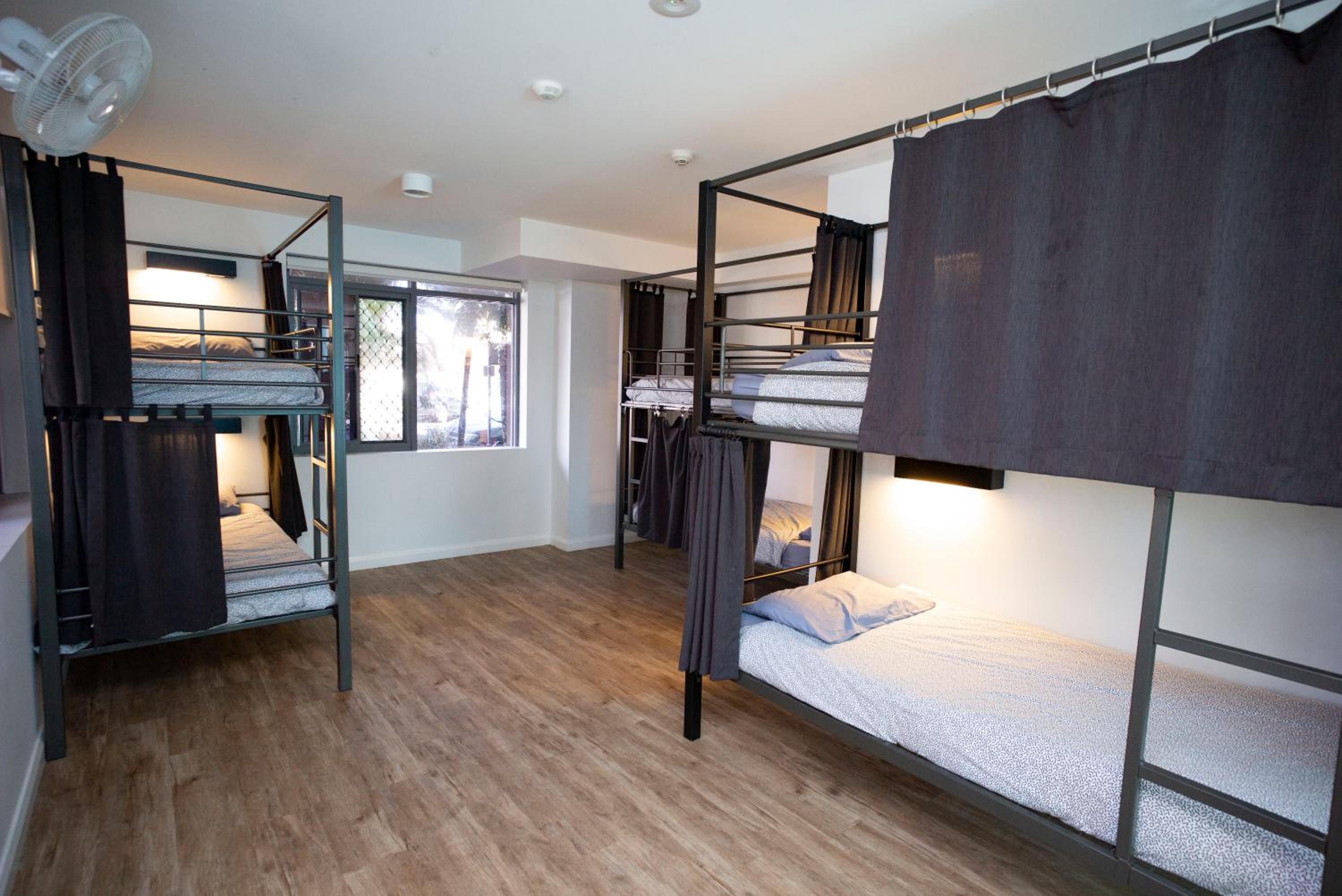 Bed in 6-Bed Mixed Dormitory Room photo 2
