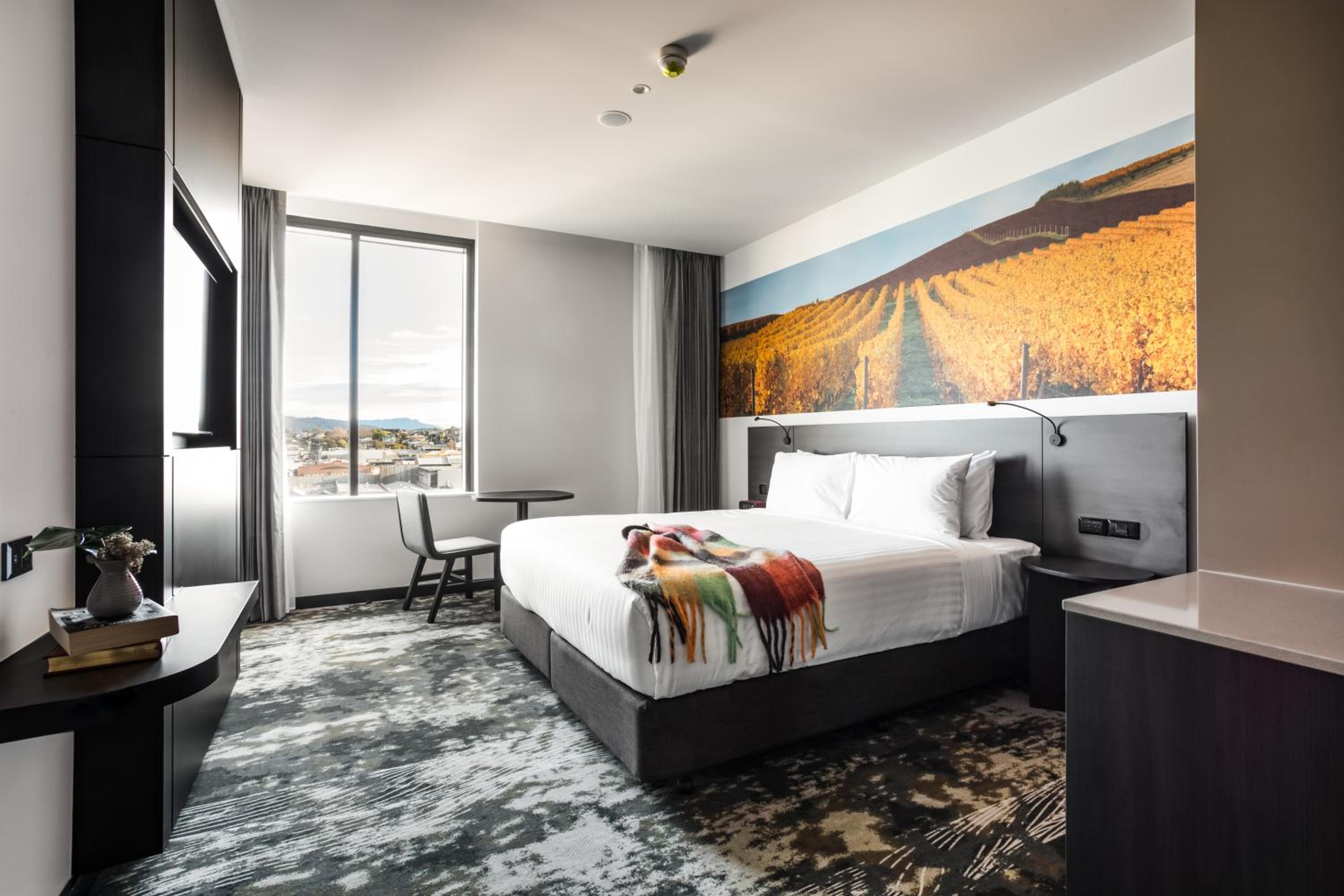 Accessible King Room with Ocean View - Photo 1