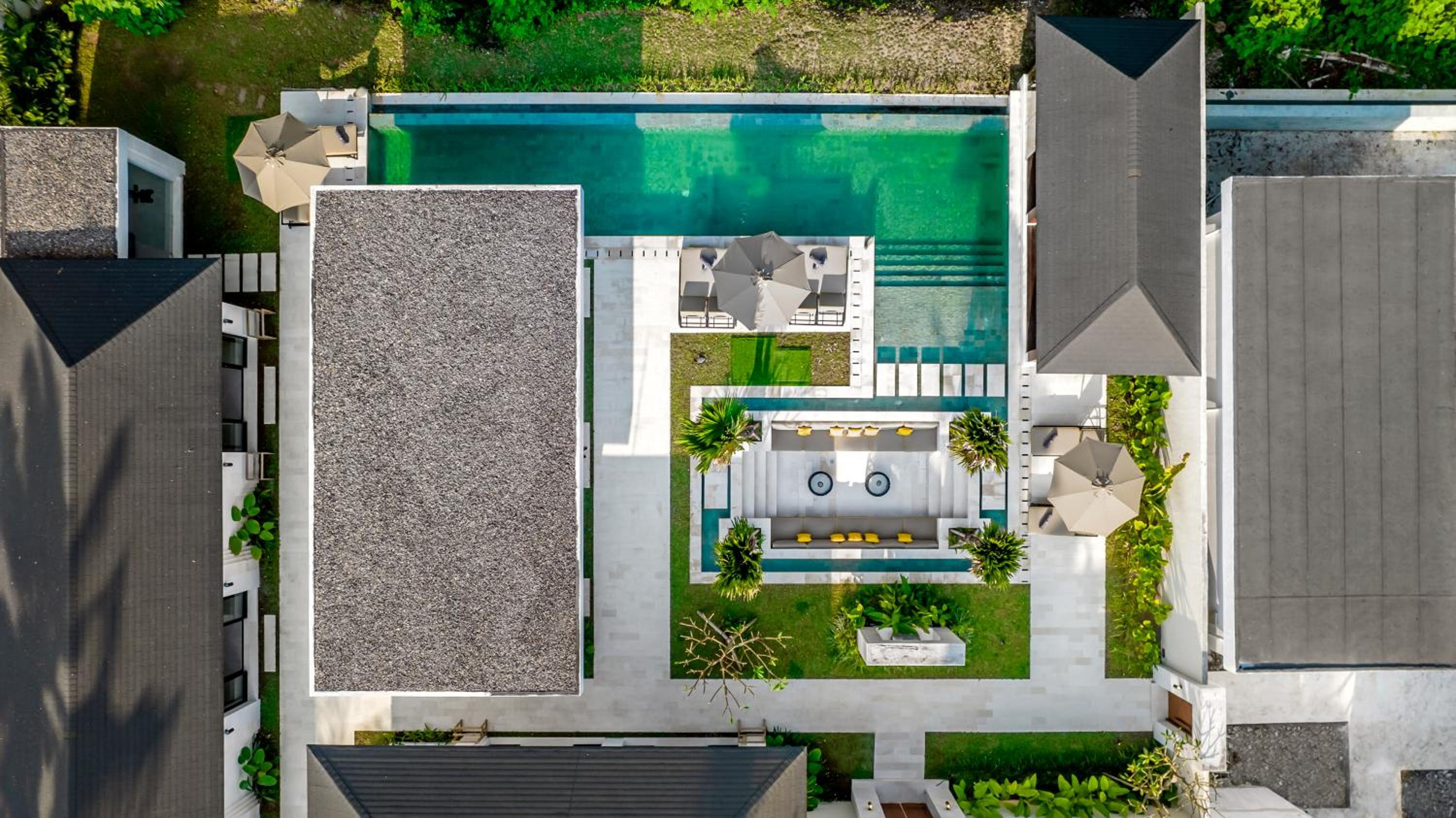 Villa - Photo 2