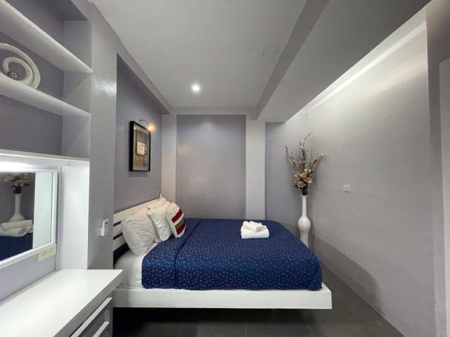 Two-Bedroom Suite photo 2