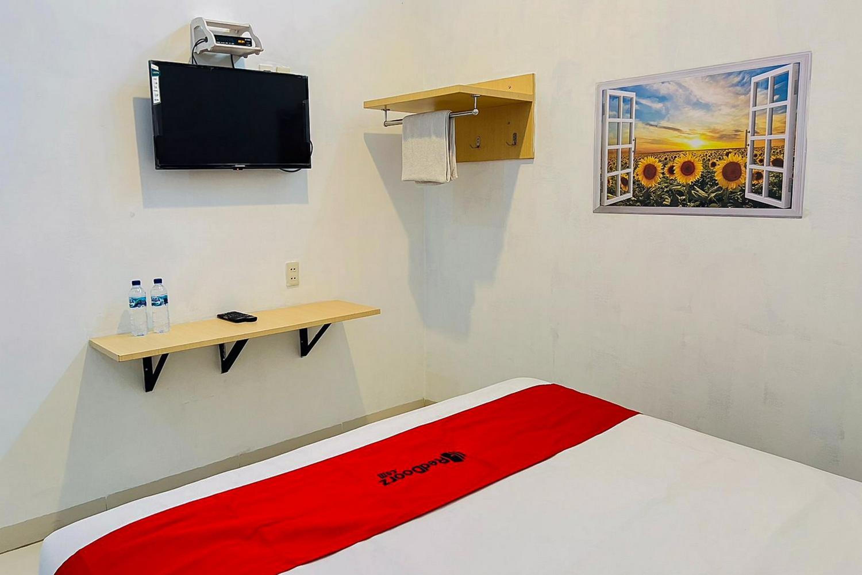 Twin Room - Photo 3