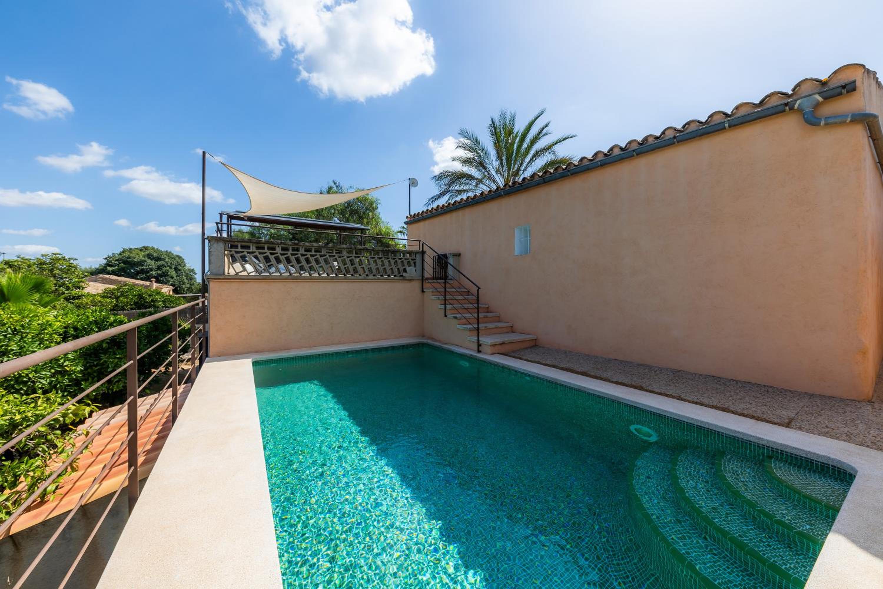 Villa photo 2