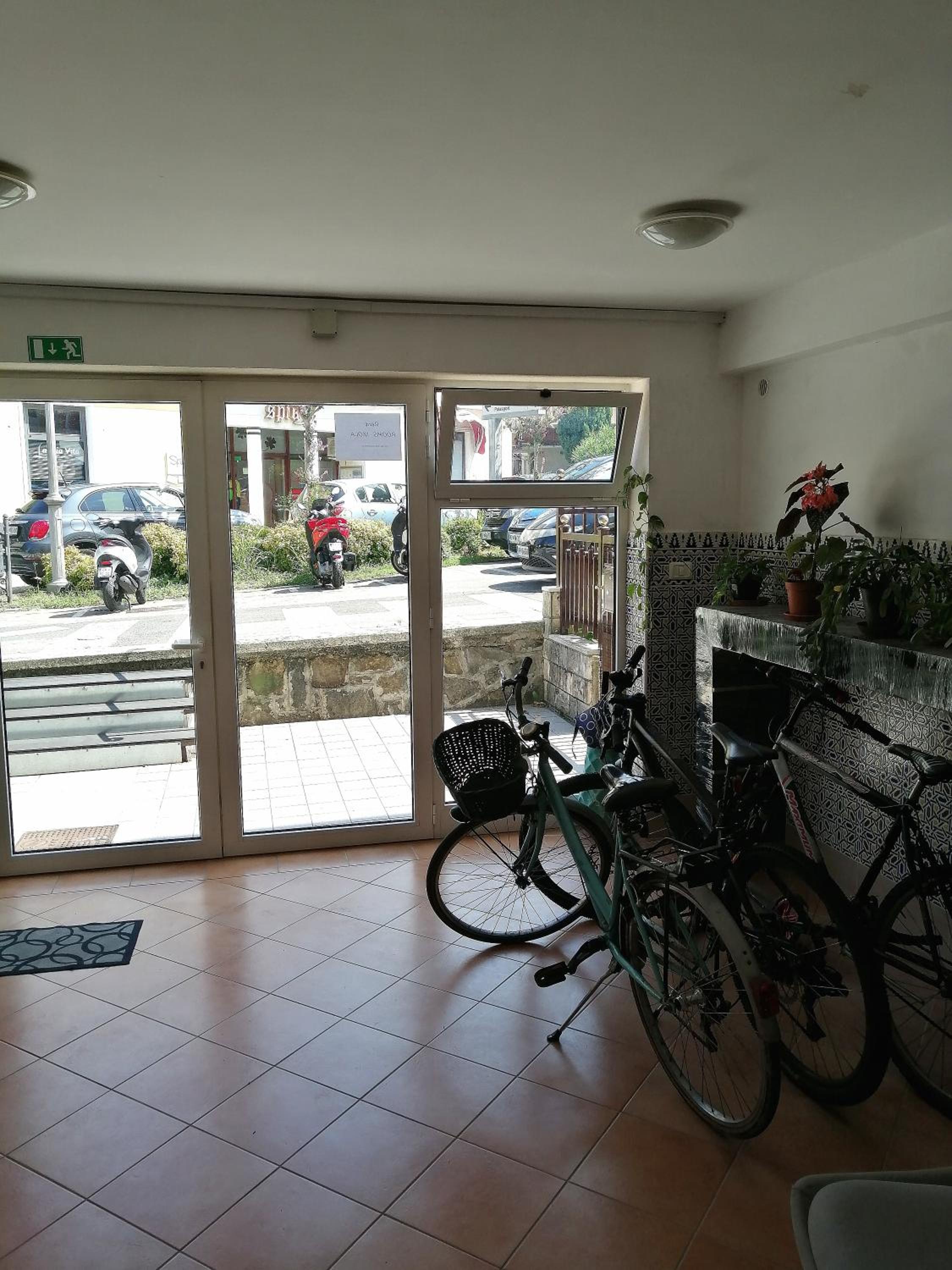 Triple Room with Bathroom - Photo 2