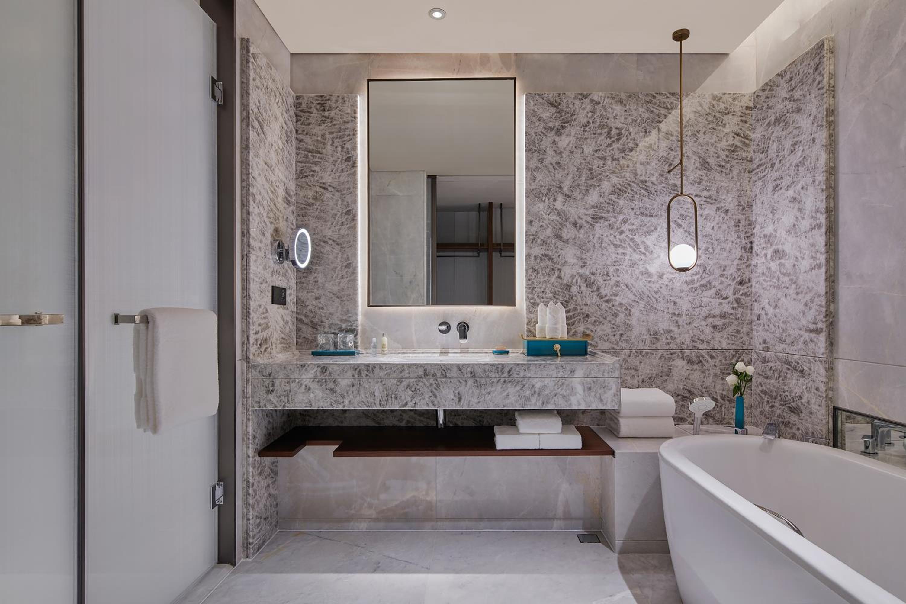 Executive King Room - Photo 3