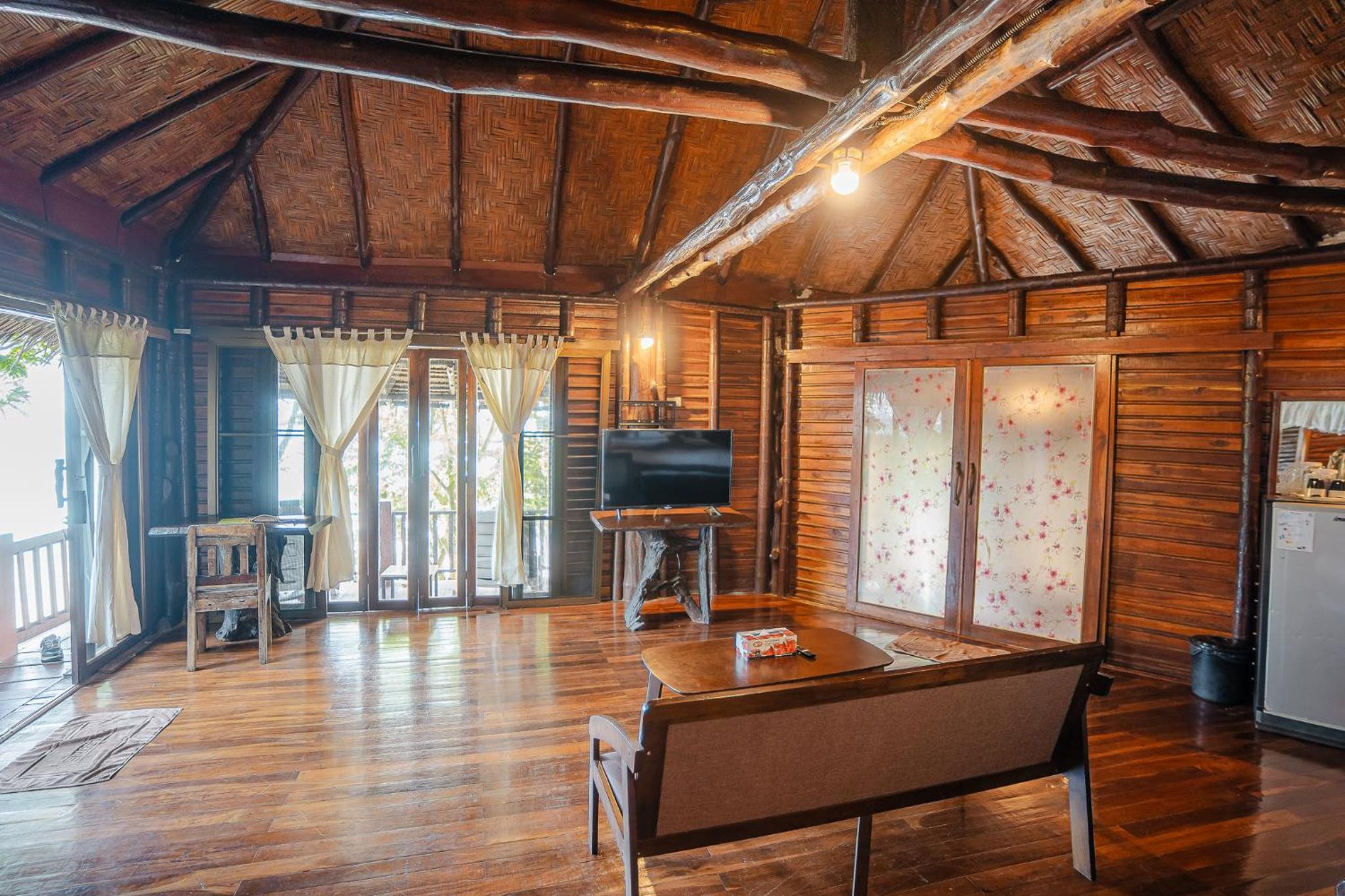 Seaview Teakwood Villa - Photo 10