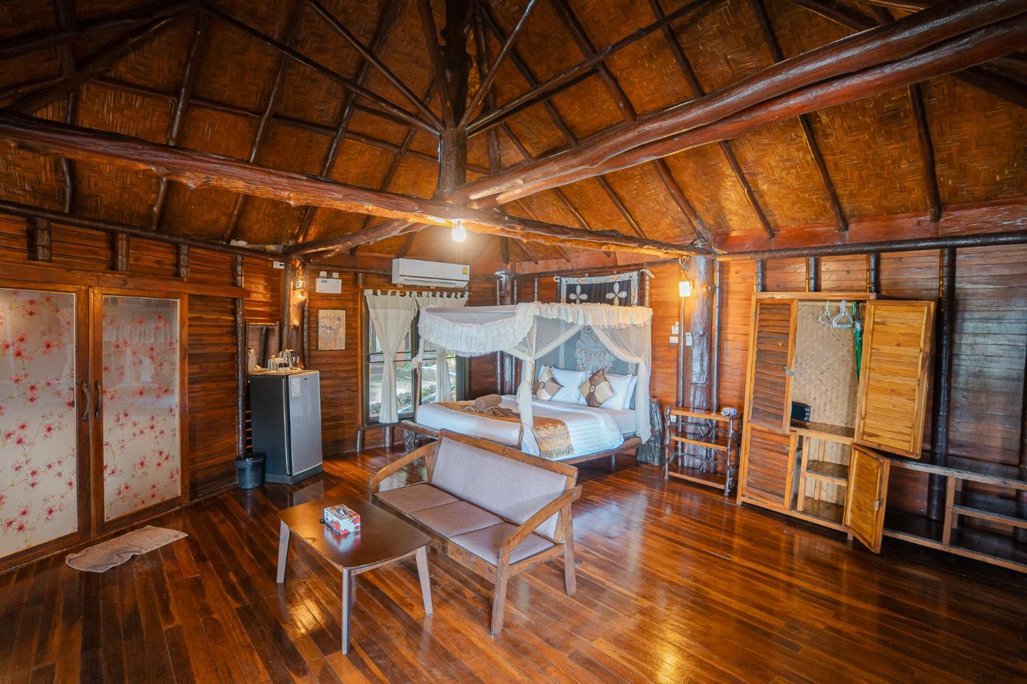 Seaview Teakwood Villa - Photo 14