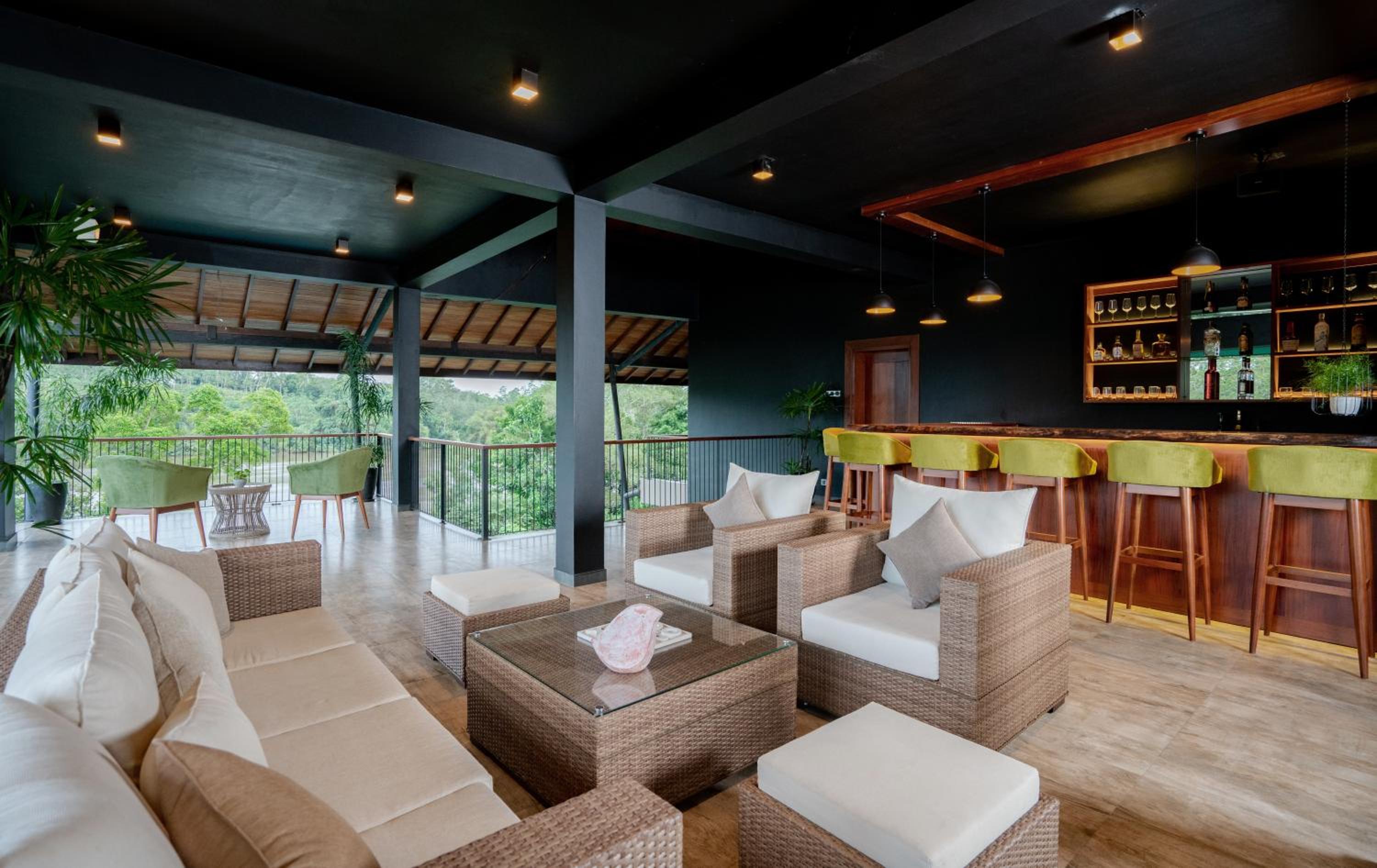 Villa photo 3