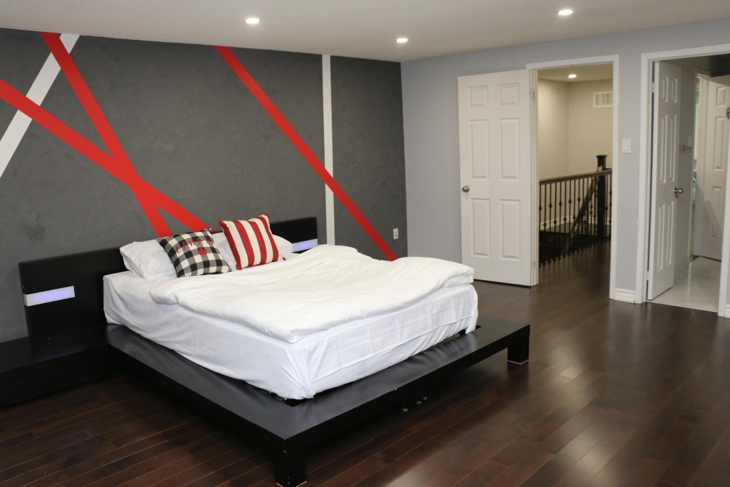Three-Bedroom House photo 1