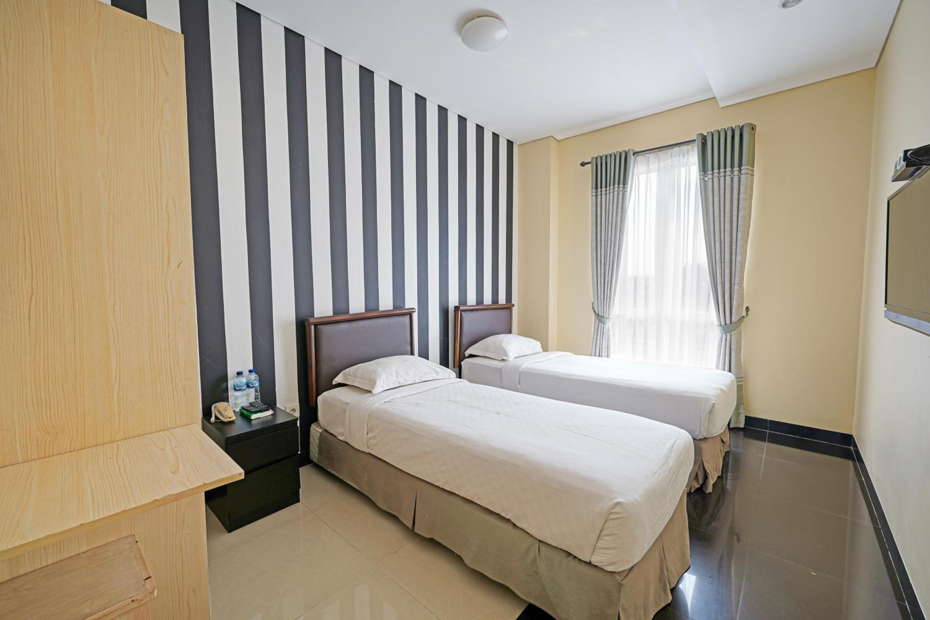 Deluxe Room - Photo 4