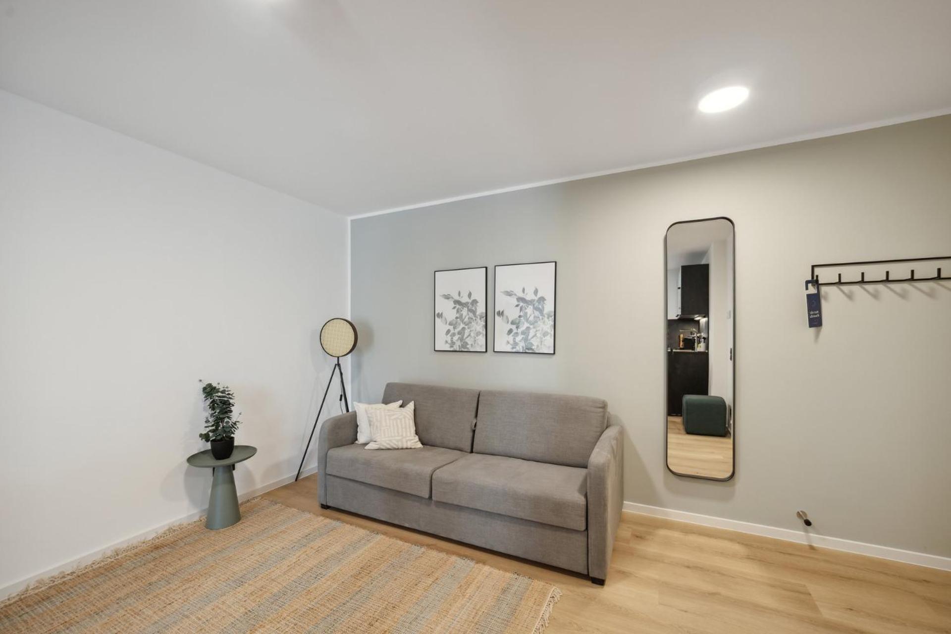 Suite with sofa bed photo 2
