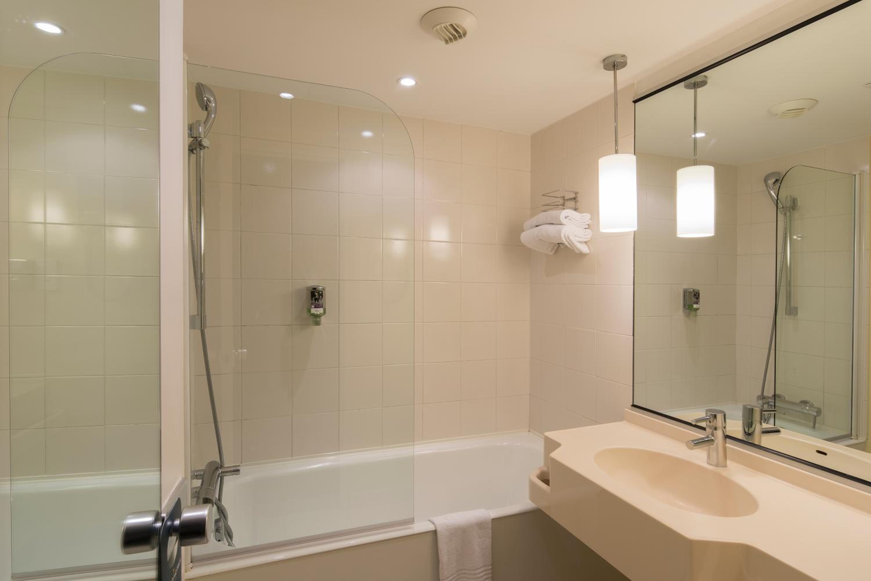 Standard Double Room - Photo 4