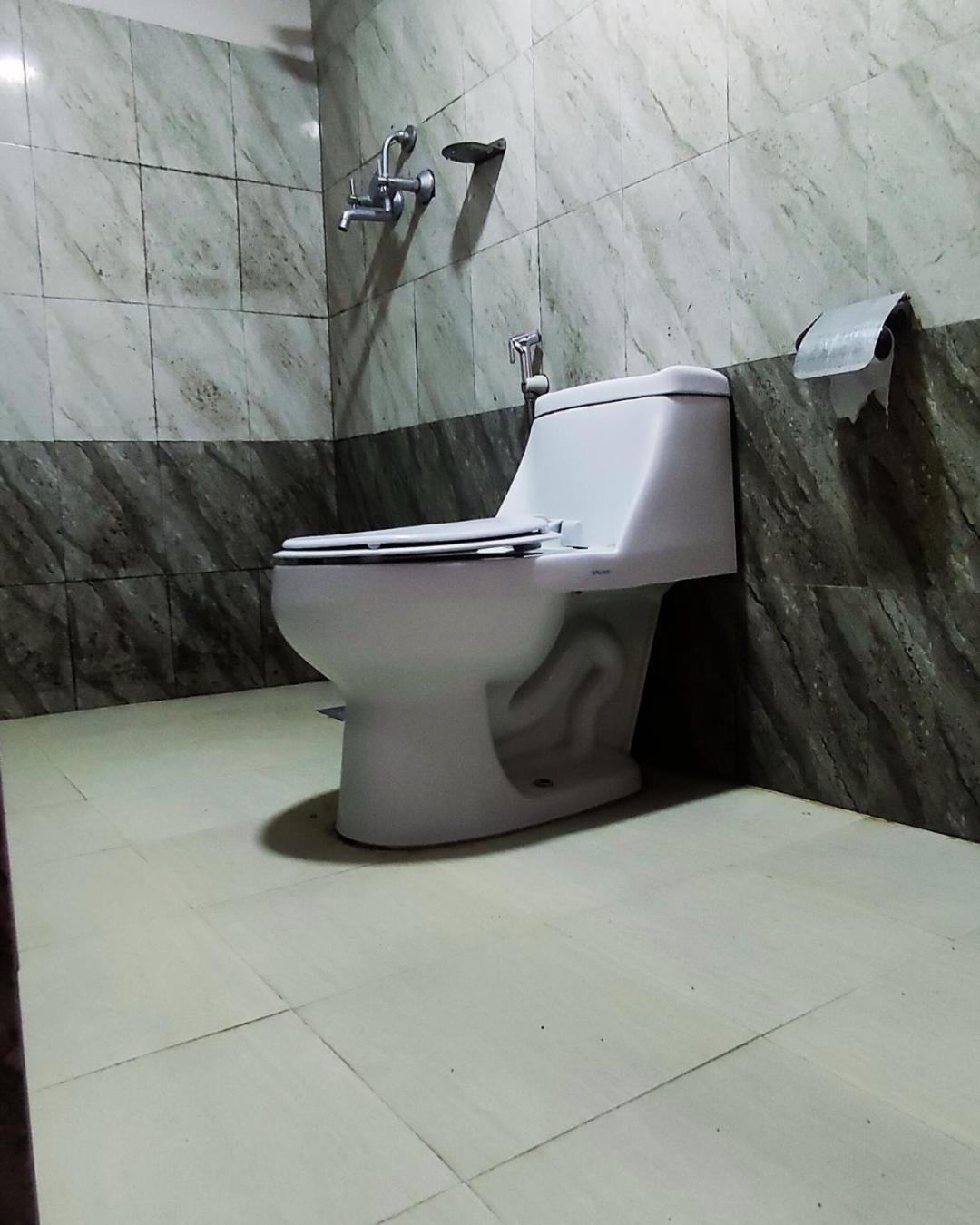 Double Room with Private Bathroom - Photo 20