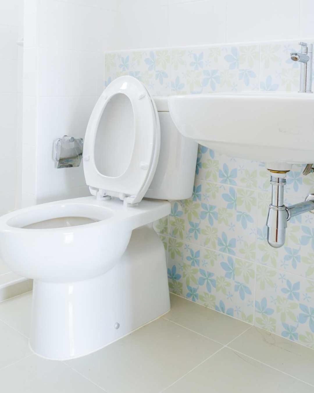 Double Room with Private Bathroom - Photo 18