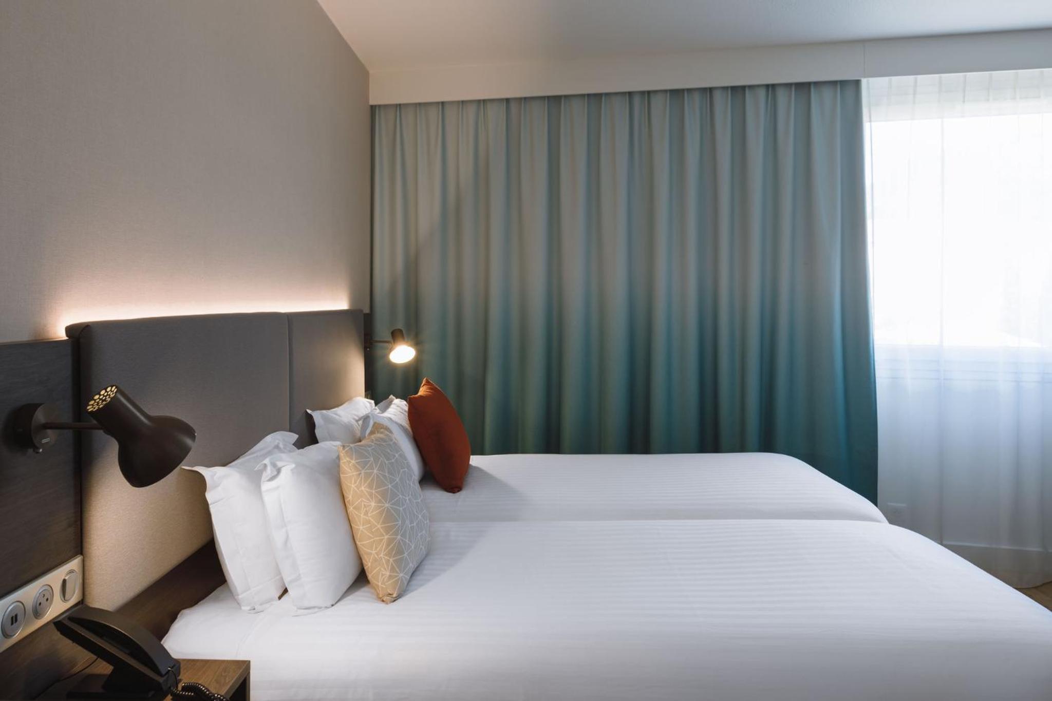 Standard Room with Two Single Beds - Photo 6