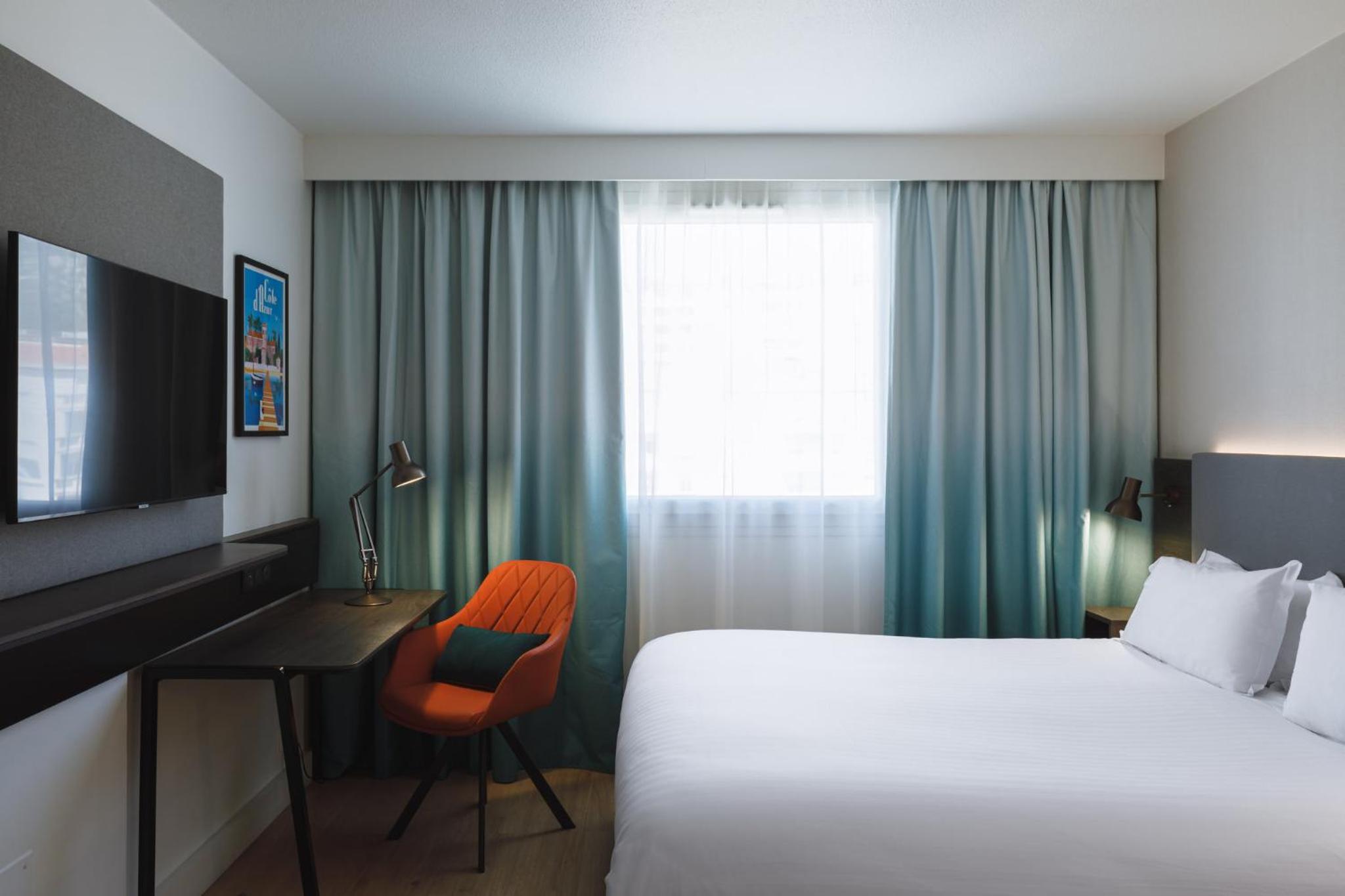Standard Queen Room - Photo 4