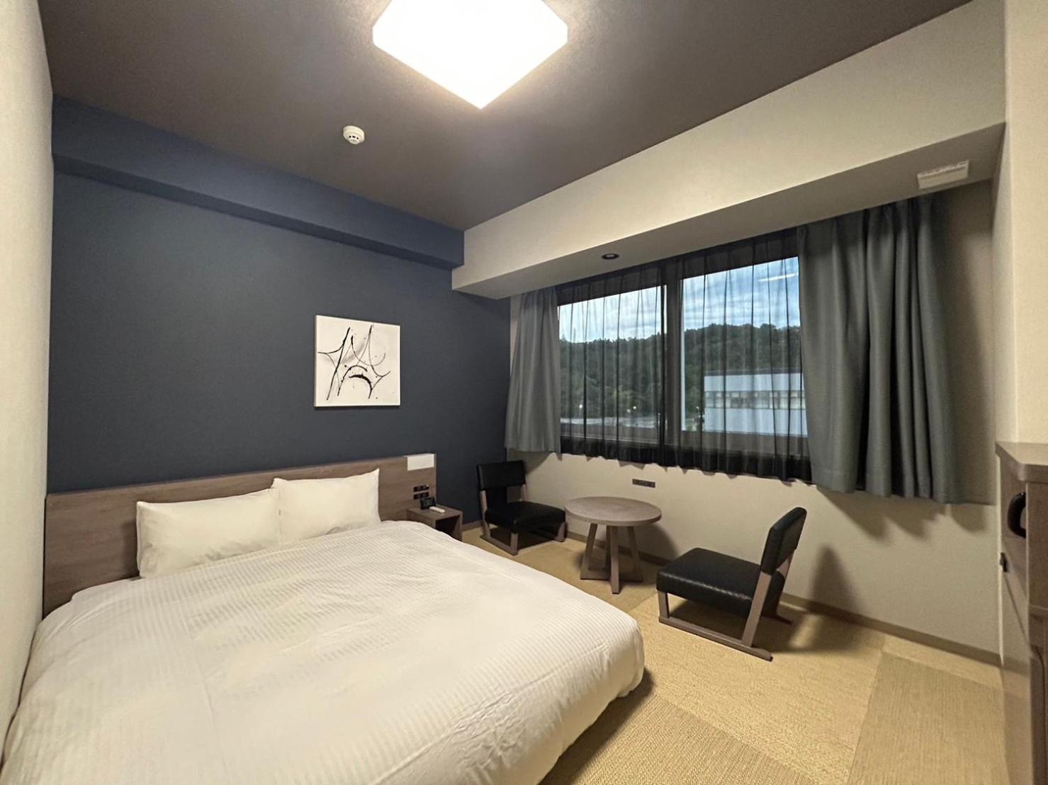 Double Room-Non-smoking - Photo 1