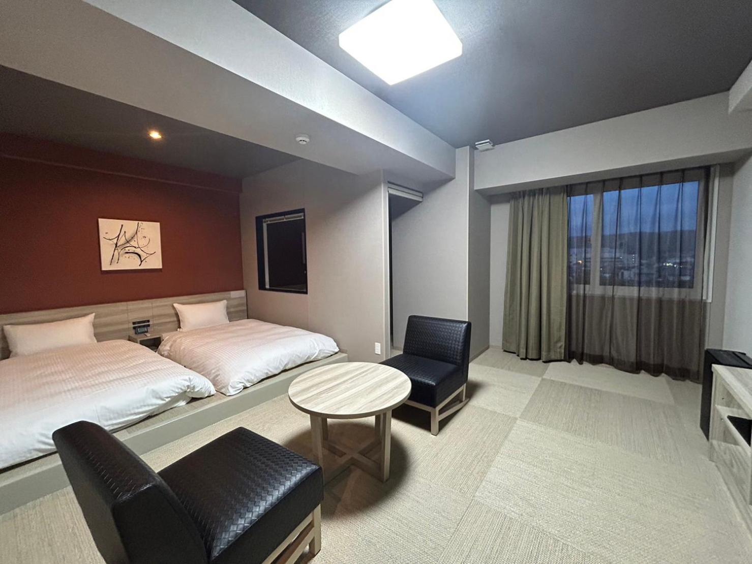 Deluxe Twin Room-Non-smoking - Photo 1