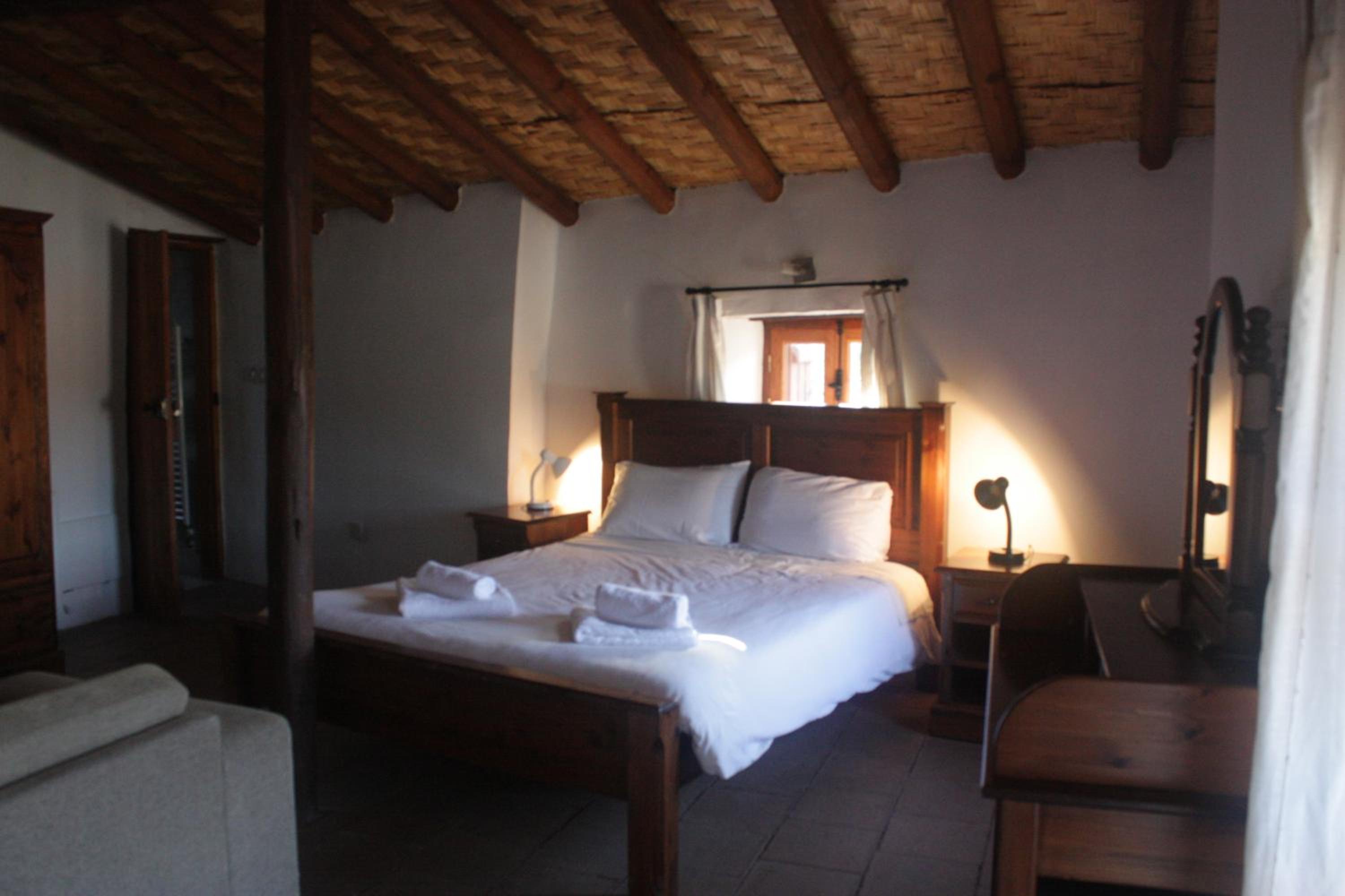 Executive Suite - Photo 6