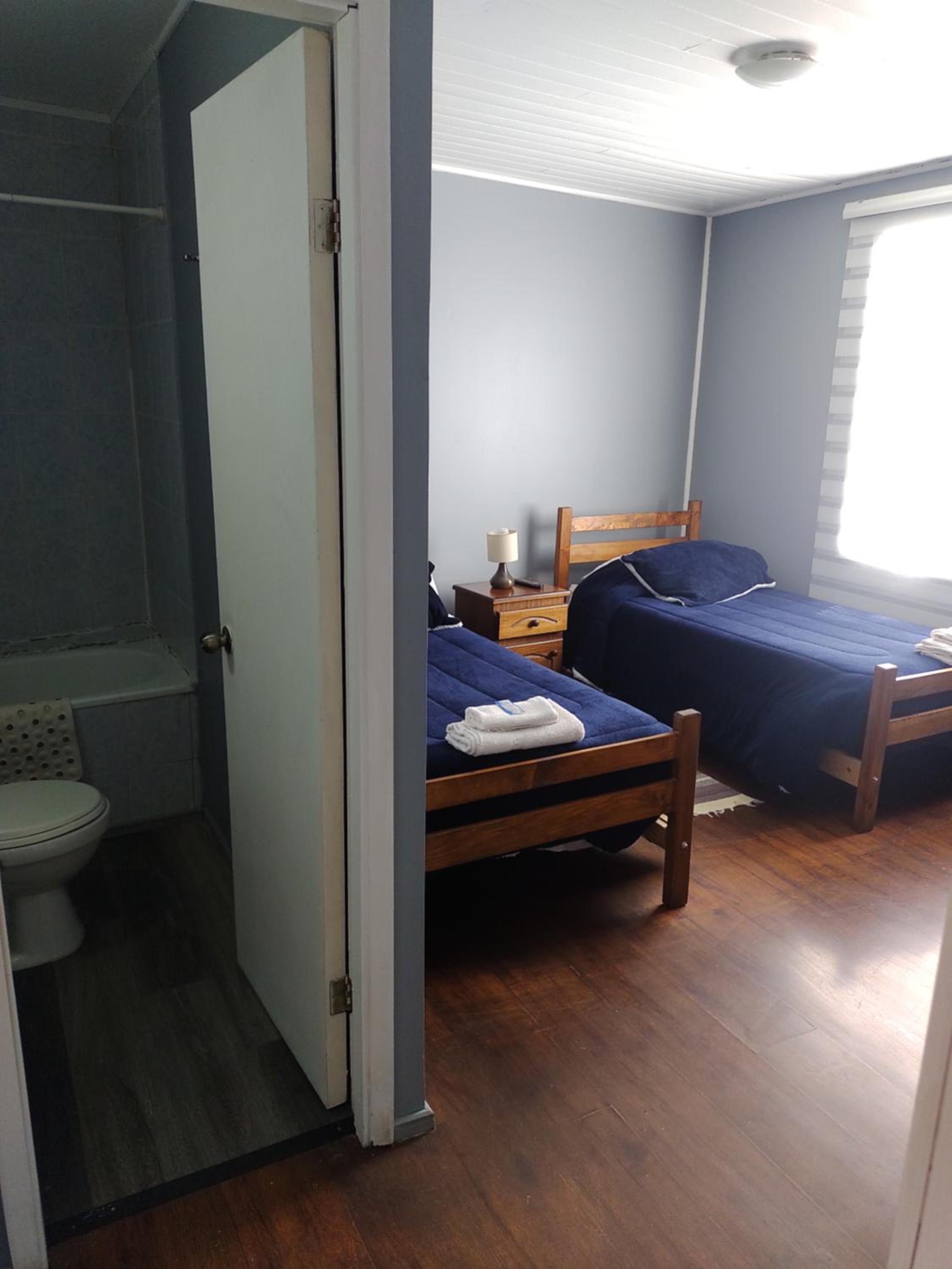 Twin Room with Private Bathroom photo 1