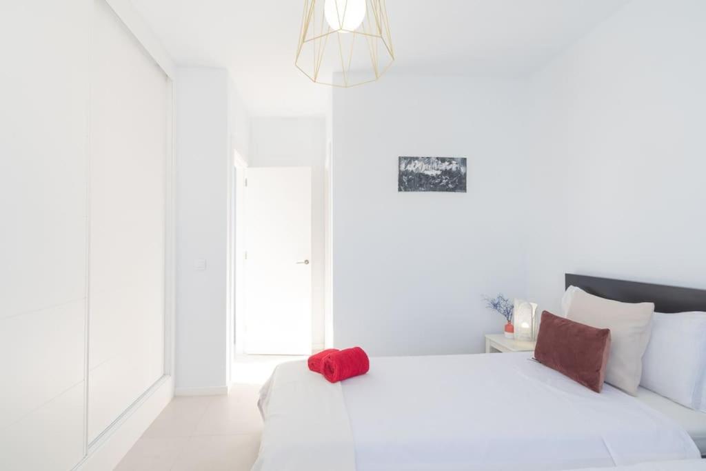 Two-Bedroom House photo 3