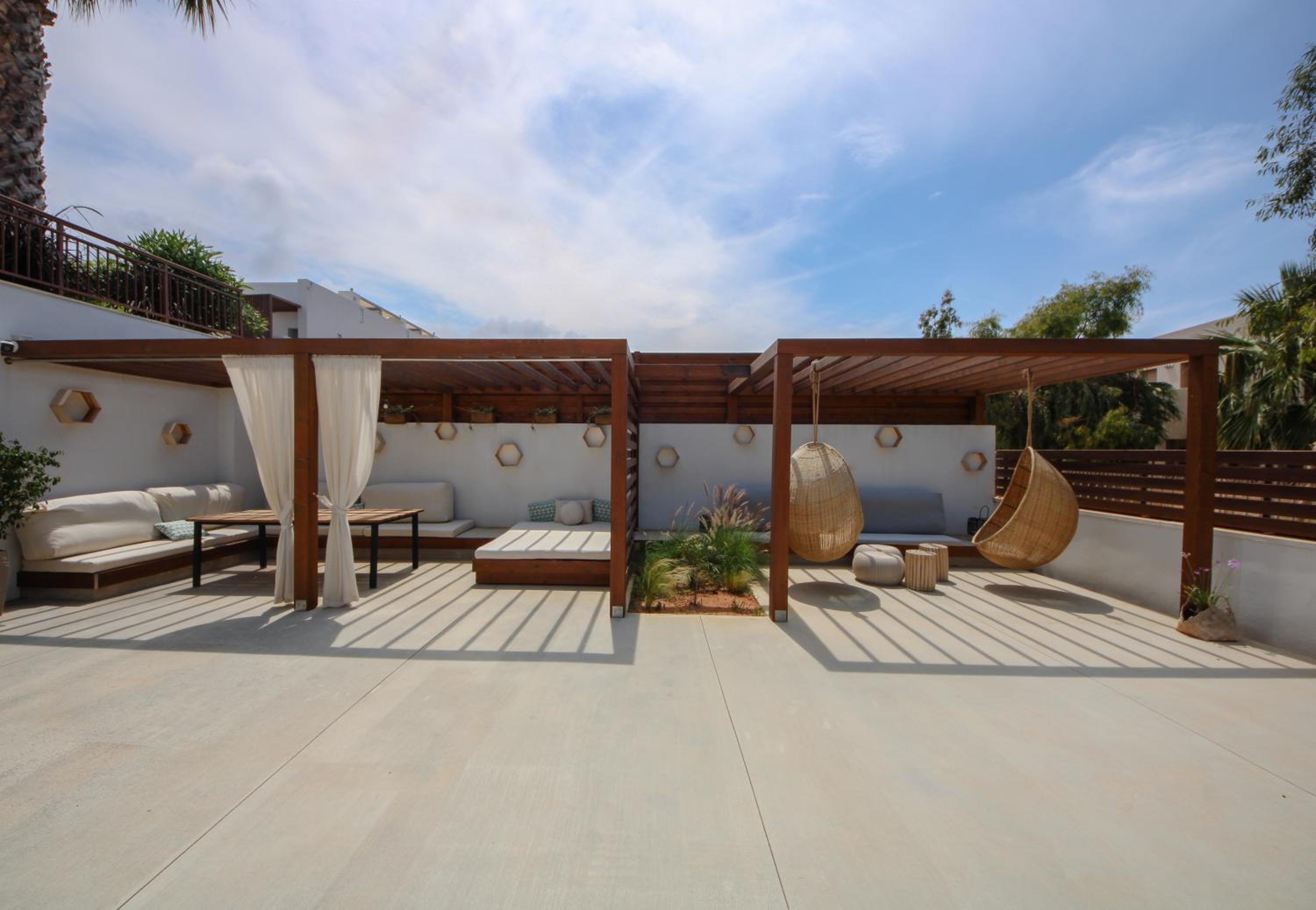 Standard Double Room with Private Pool - Photo 2