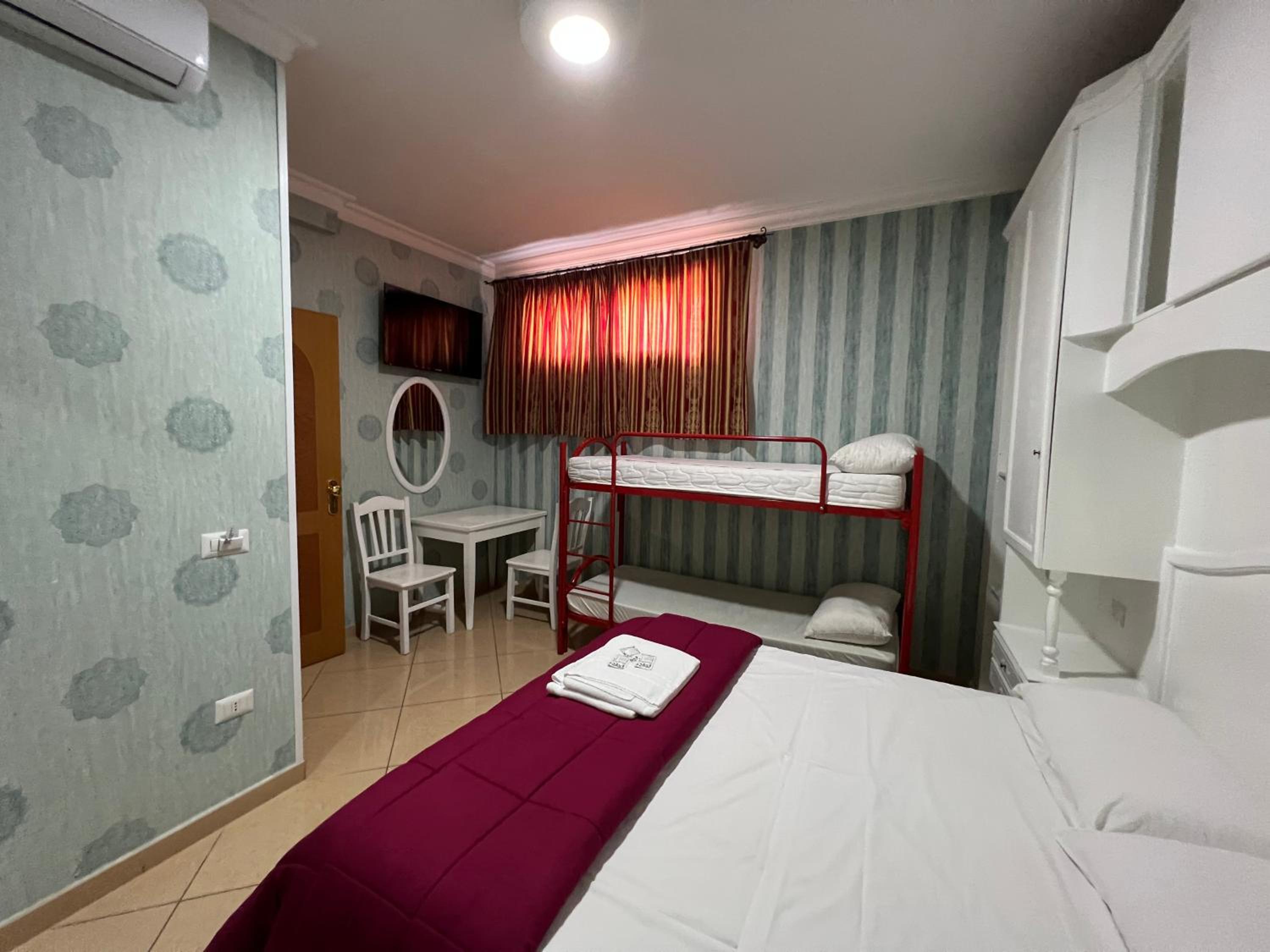 Quadruple Room photo 3