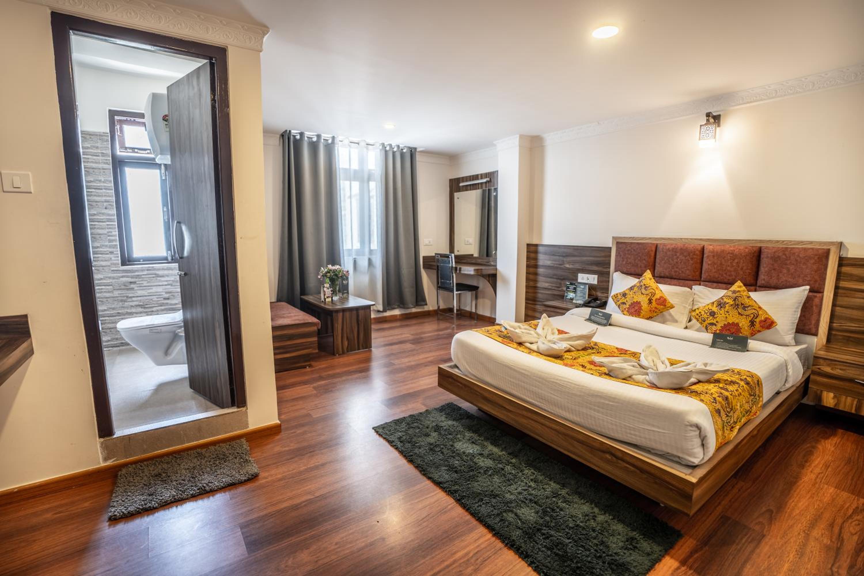 Deluxe King Room