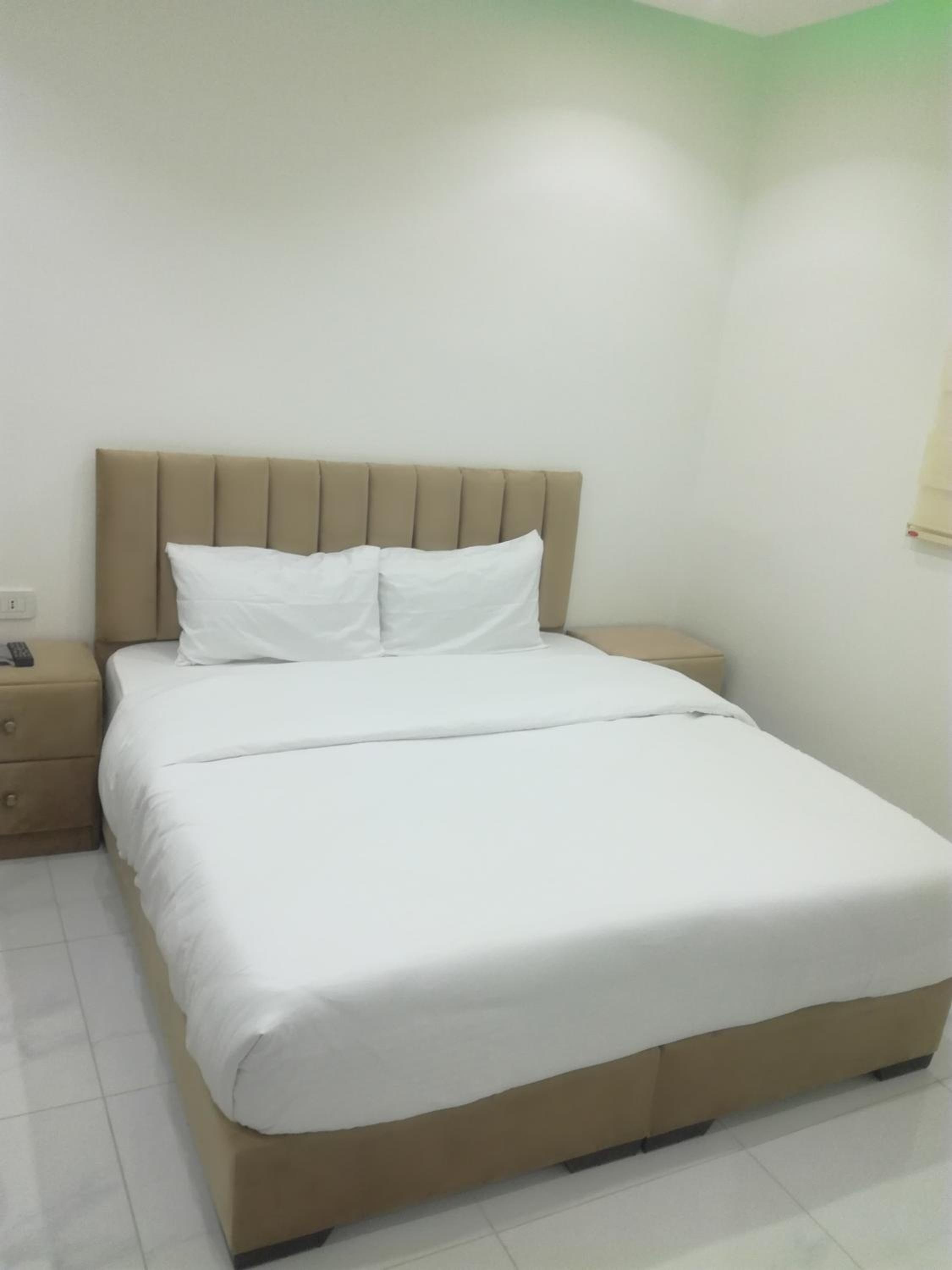 Double Room with Shared Bathroom photo 1