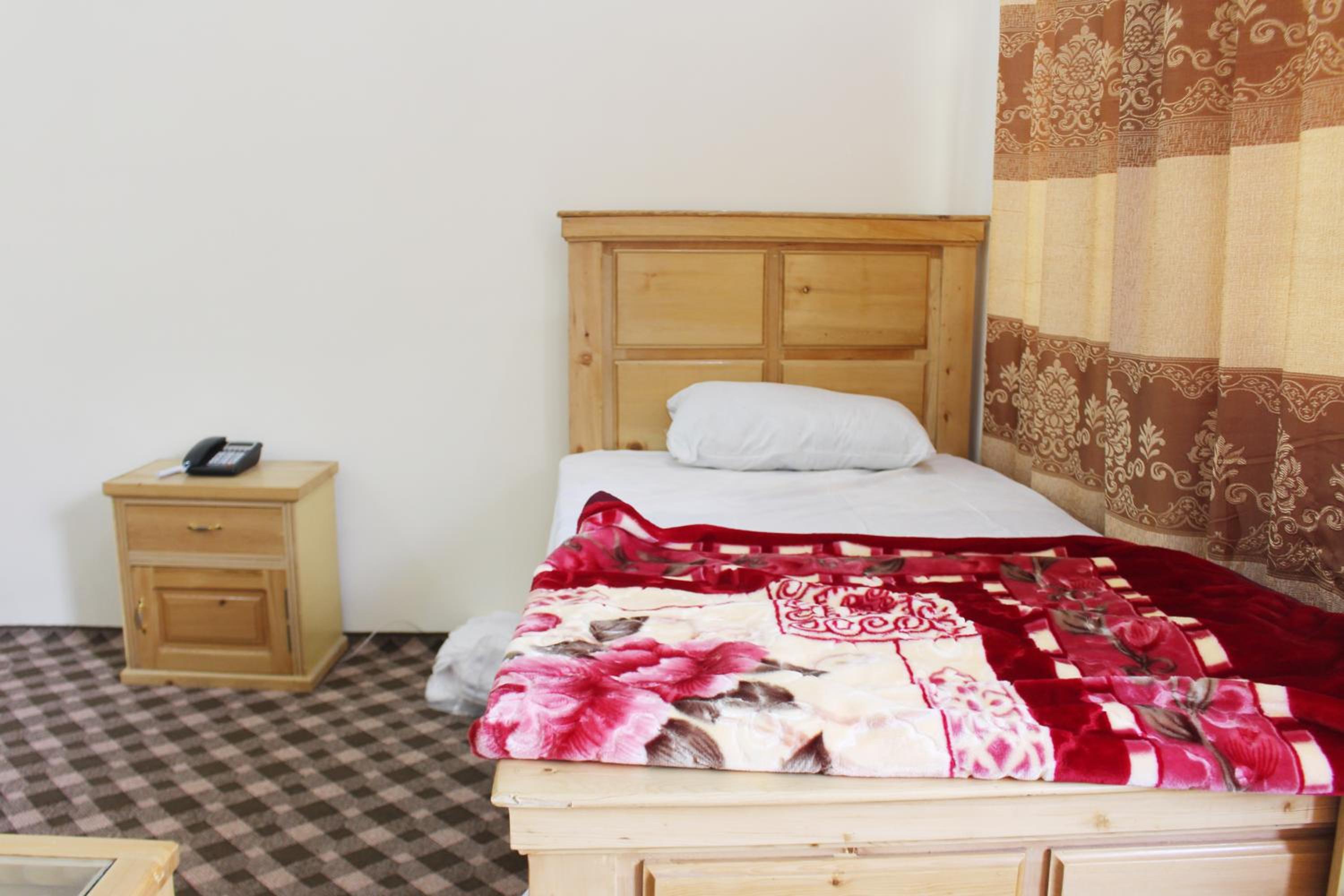 Budget Double Room photo 2