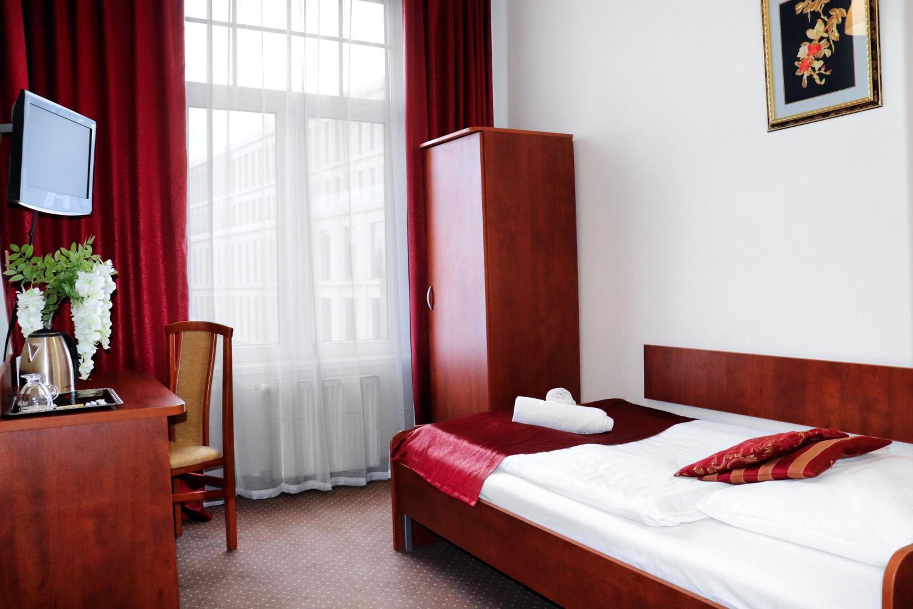 Single Room photo 1