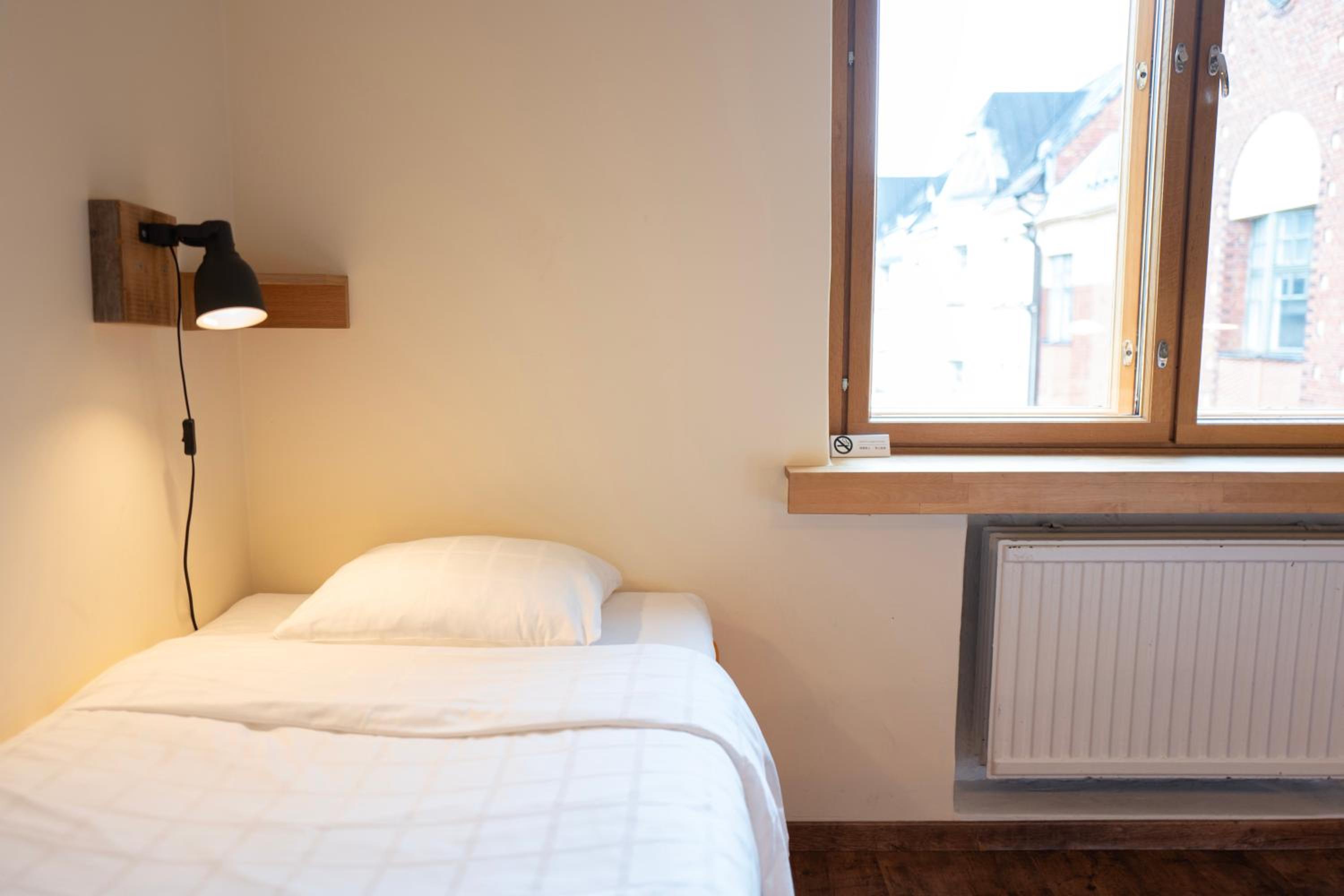 Standard Quadruple Room - Photo 9